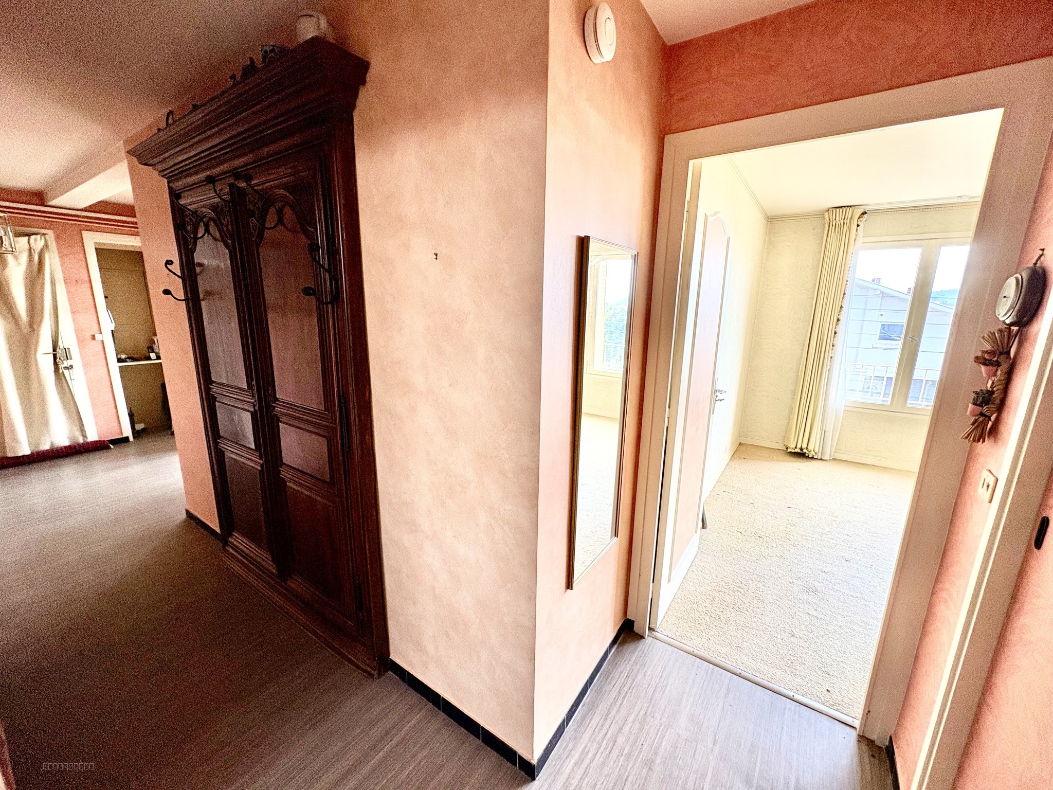 APPARTEMENT T4 / GARAGE / CAVE / CHAMALIERES / MAIRIE / MONTJOLY — photo 8