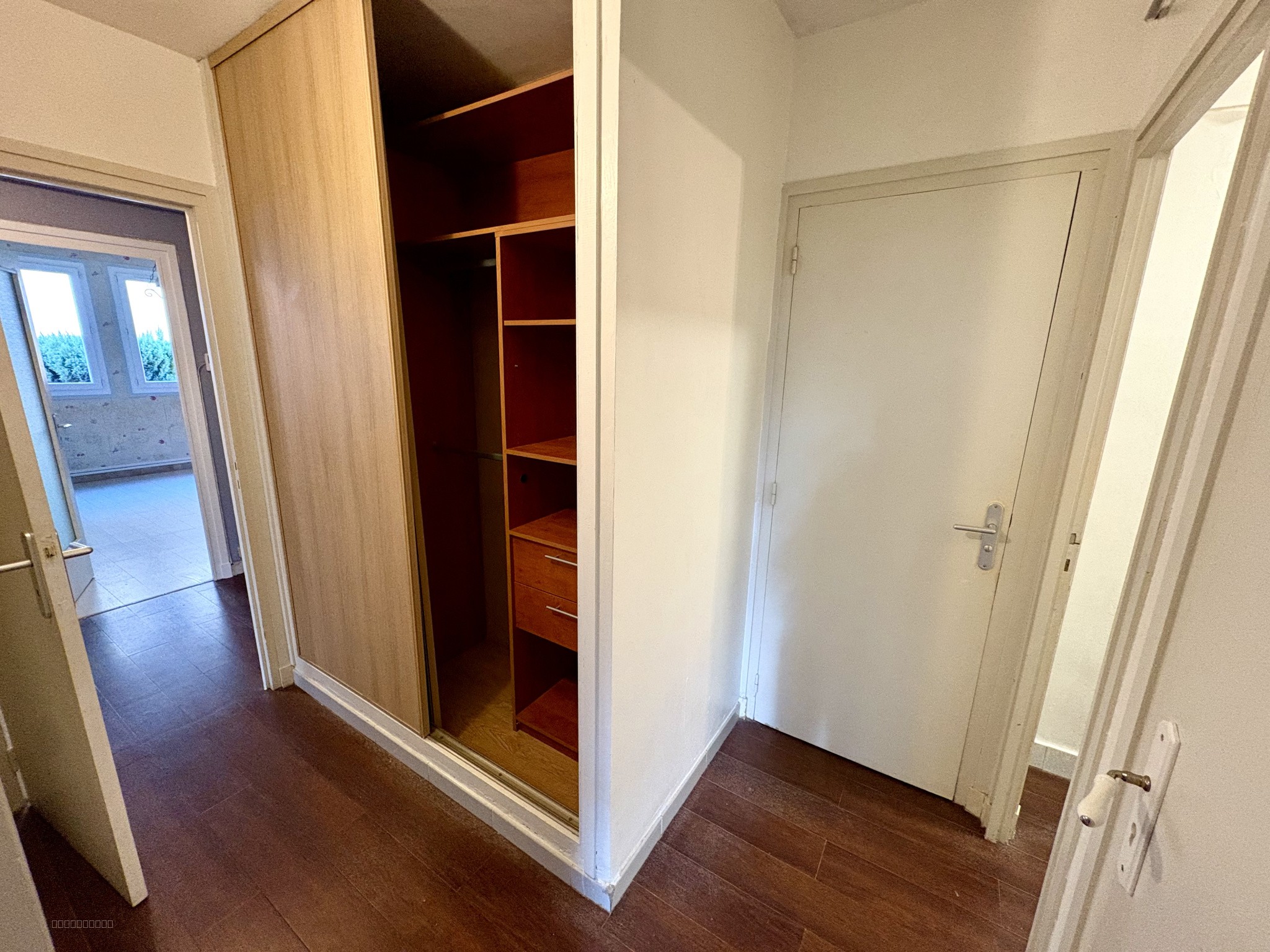 CLERMONT-FERRAND / MONTJUZET / T3 / 2 CHAMBRES / CAVE — photo 4