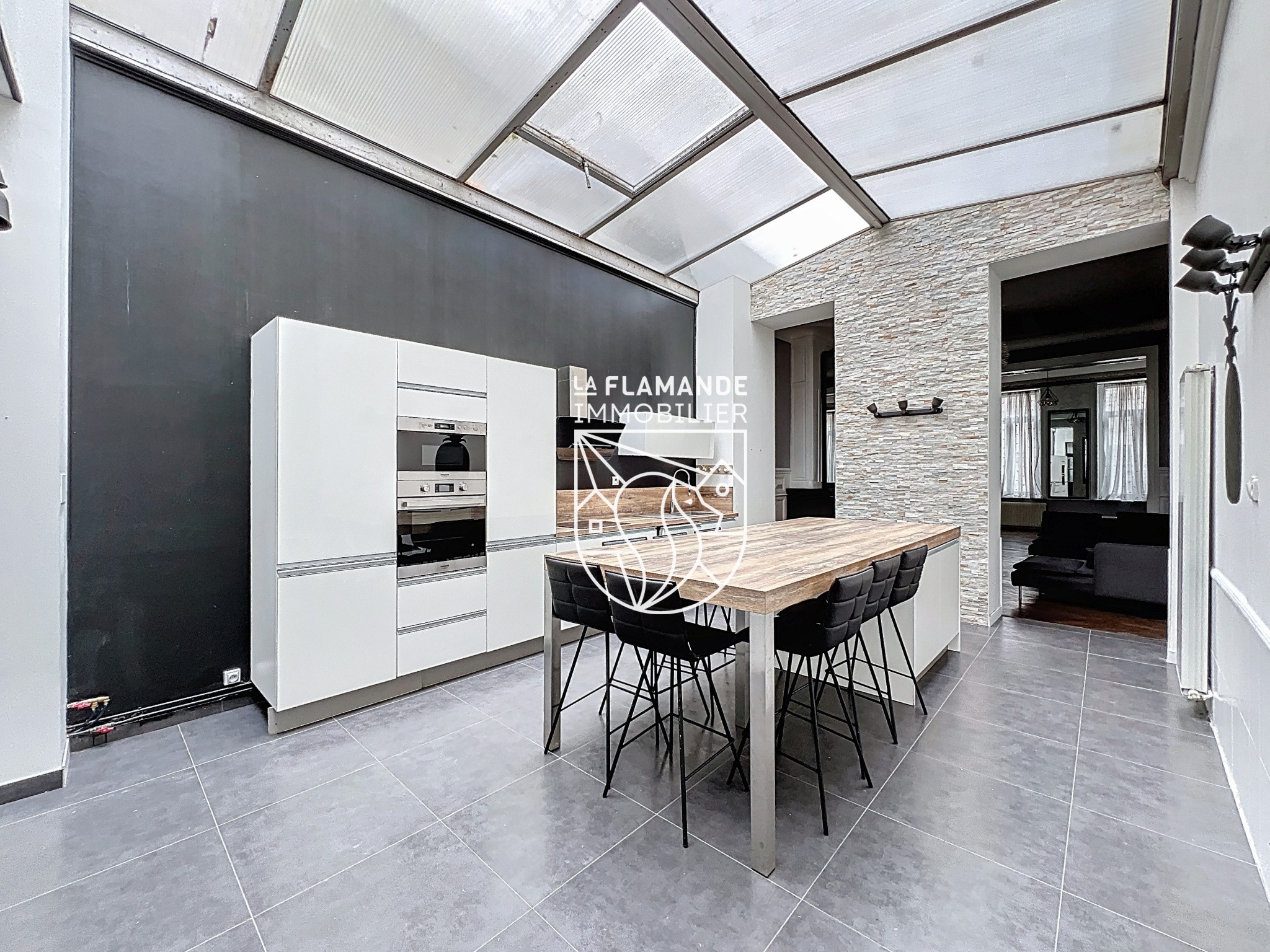 Immeuble 350m2 centre-ville Saint-Omer — photo 3