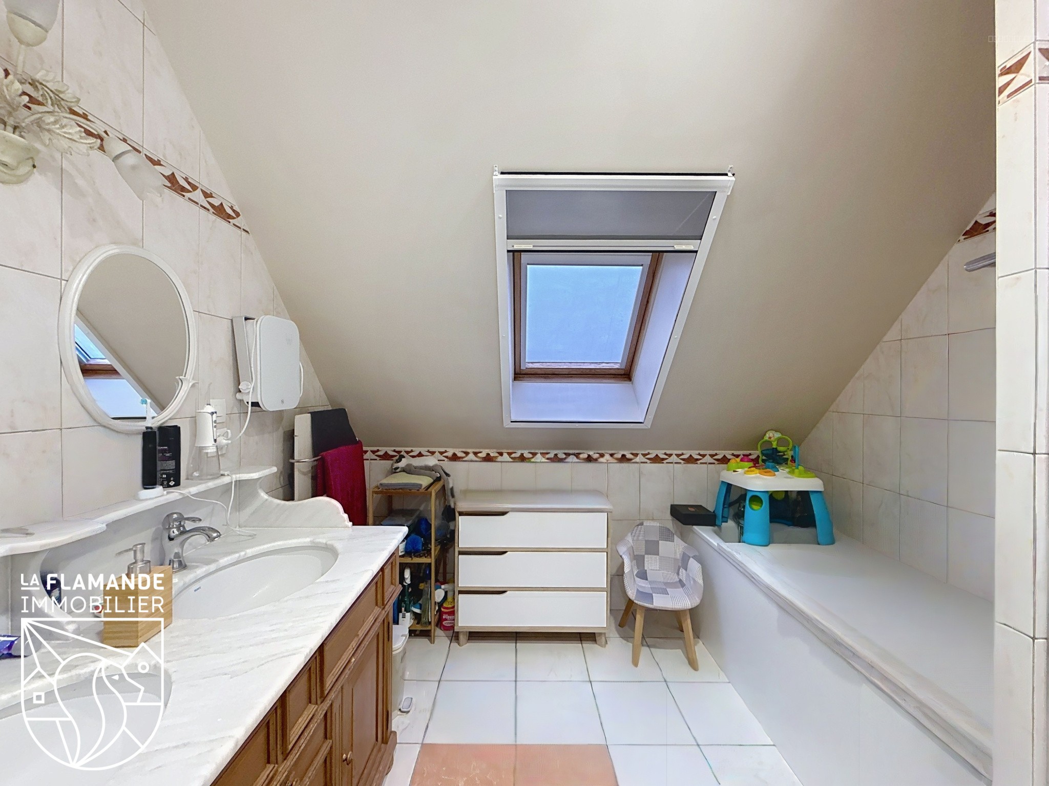 Maison familiale avec jardin et garage à PRADELLES — photo 11