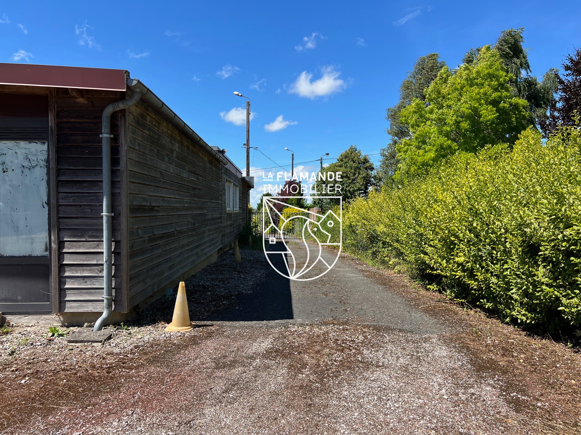 Immeuble à usage mixte — photo 12