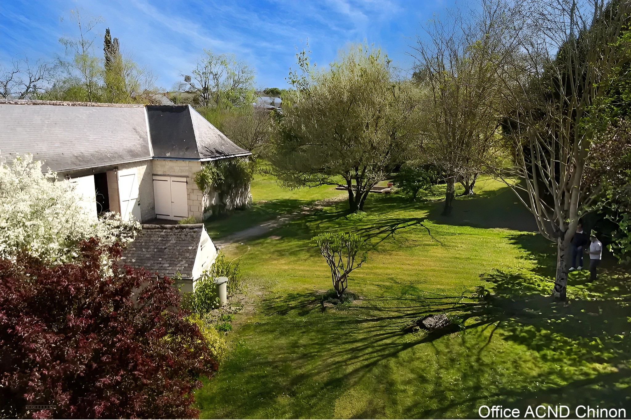 Charmante Maison Ancienne sur Parc Arboré de 4800 m2 à deux pas du centre d'AVOINE — photo 16