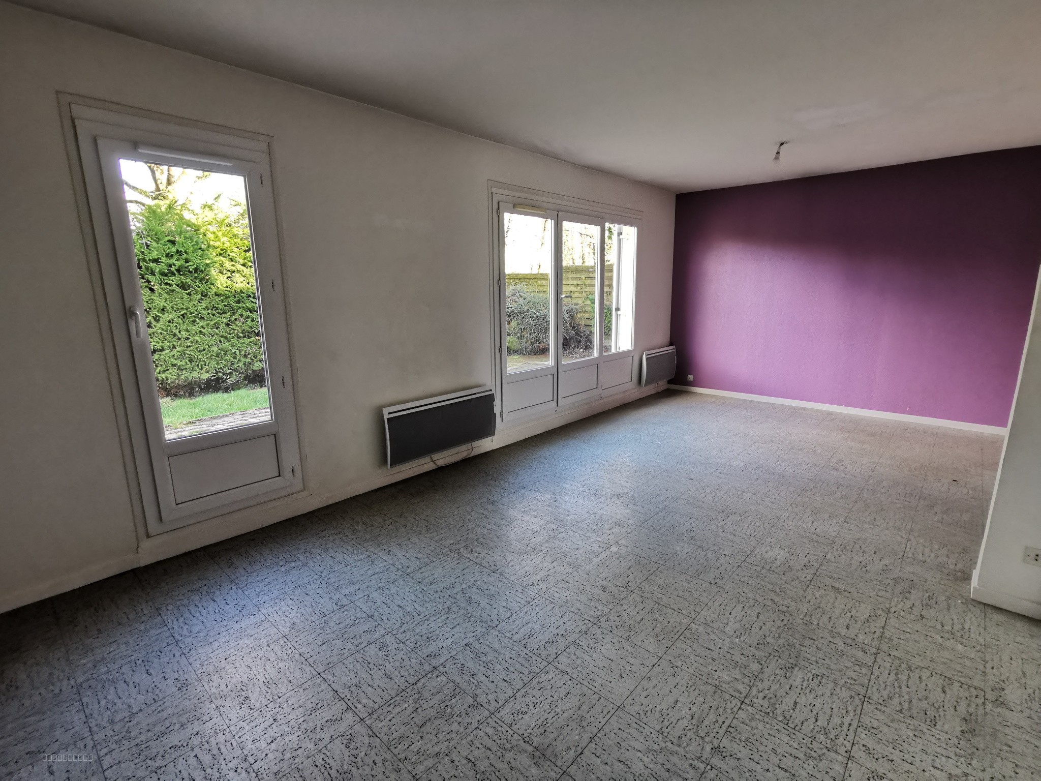 MAISON DE PLAIN-PIED SITUEE DANS UN HAMEAU A 10 MINUTES DE BOURGUEIL — photo 8