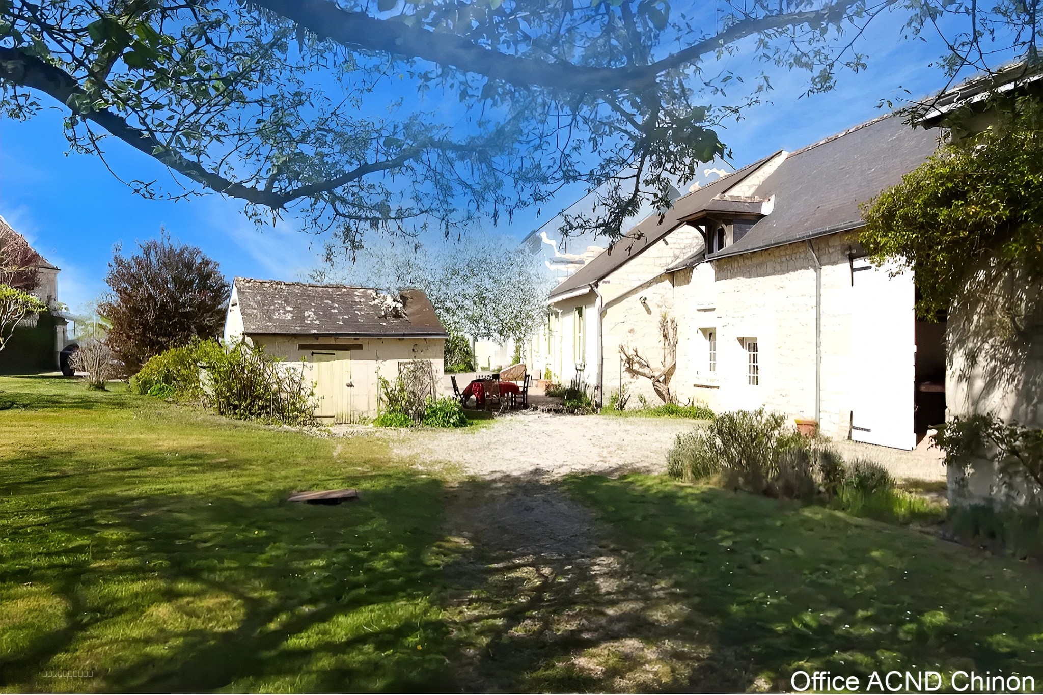 Charmante Maison Ancienne sur Parc Arboré de 4800 m2 à deux pas du centre d'AVOINE — photo 14