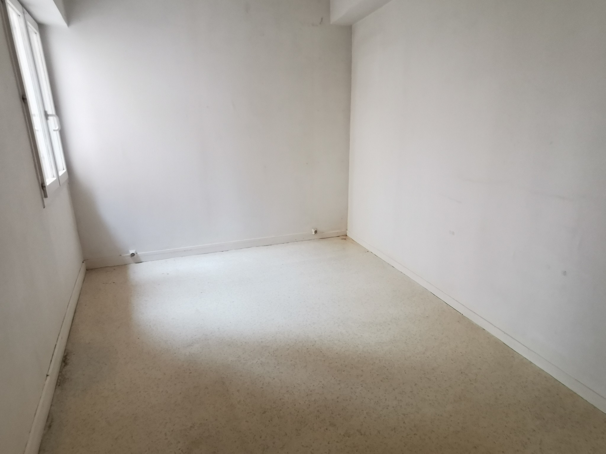 APPARTEMENT AU COEUR DE BOURGUEIL — photo 9