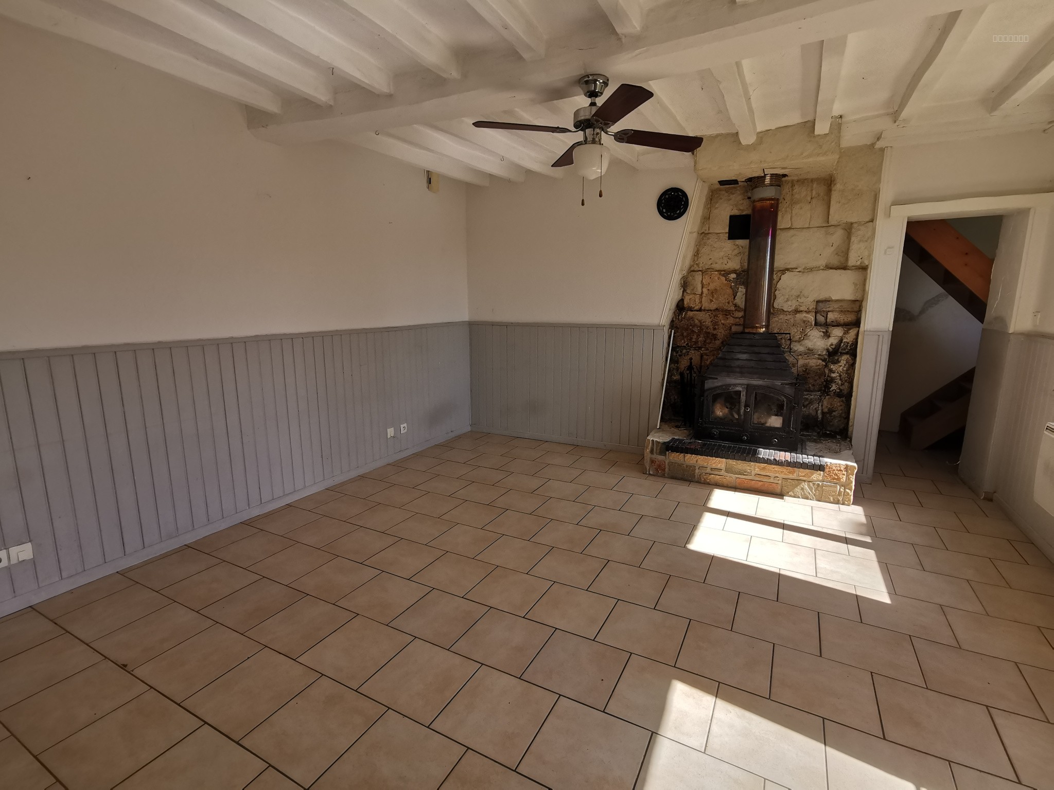 Agréable maison située dans un environnement calme, sans vis-à-vis, comprenant une belle véranda, une cuisine — photo 9
