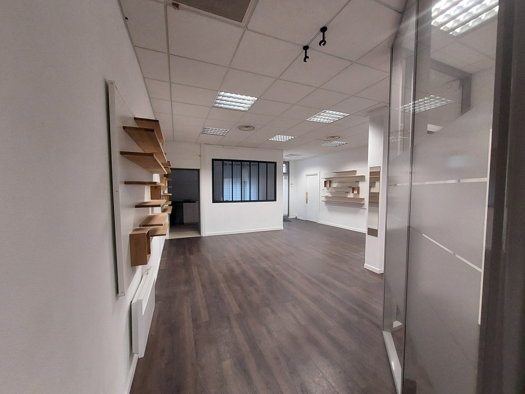 Local commercial — photo 7