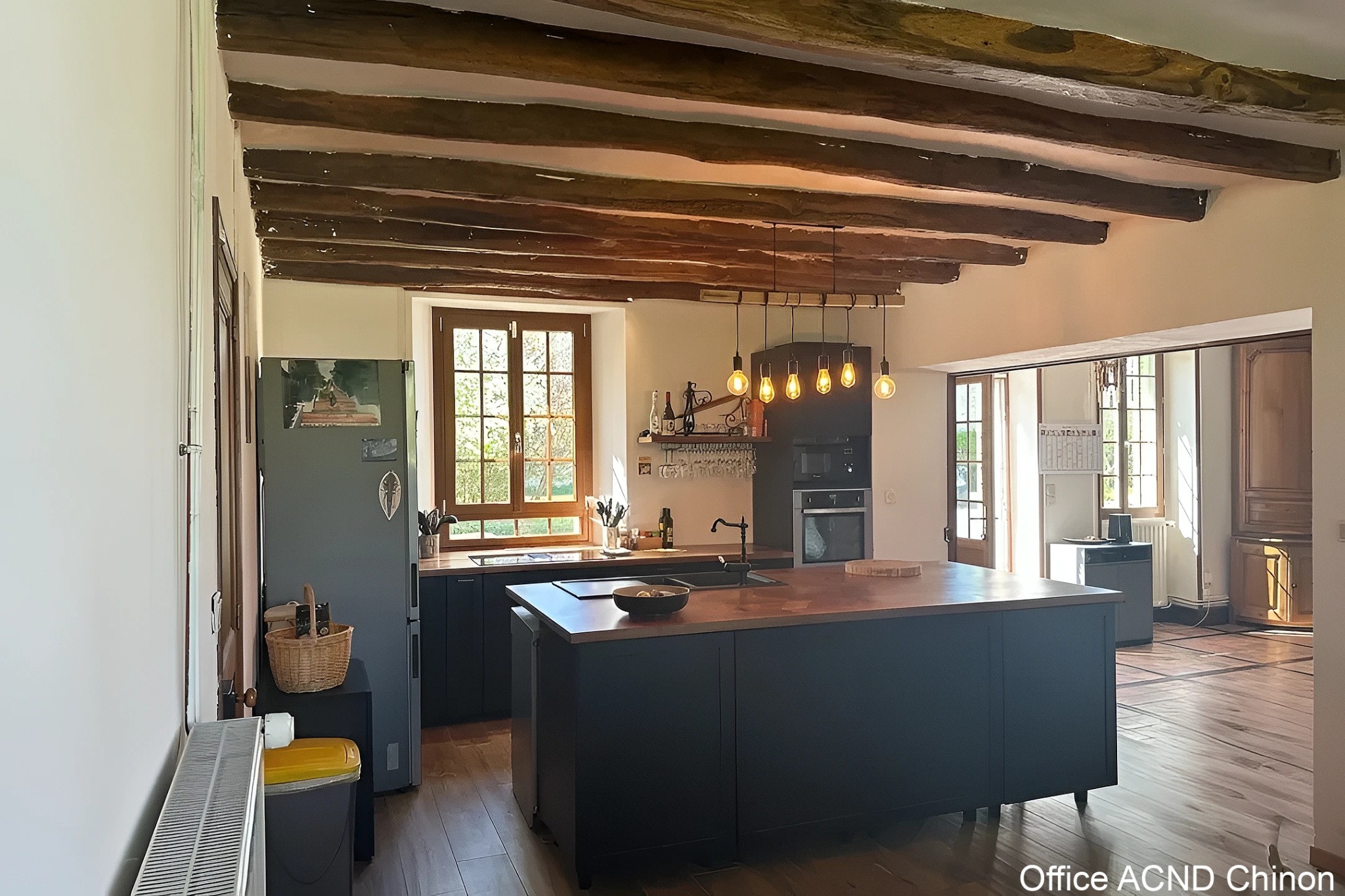Charmante Maison Ancienne sur Parc Arboré de 4800 m2 à deux pas du centre d'AVOINE — photo 2
