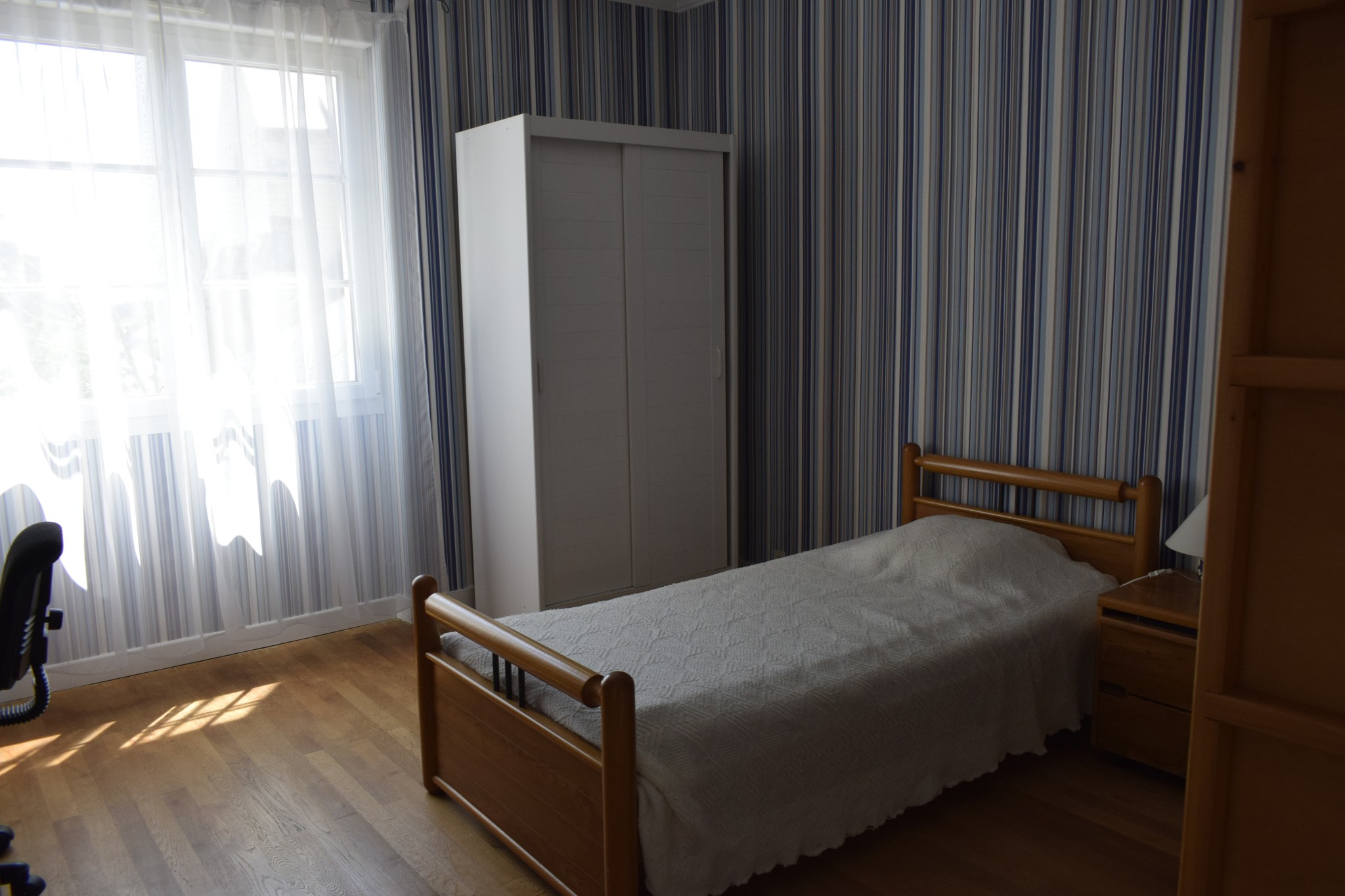CENTRE BOURG DE RESTIGNE — photo 13