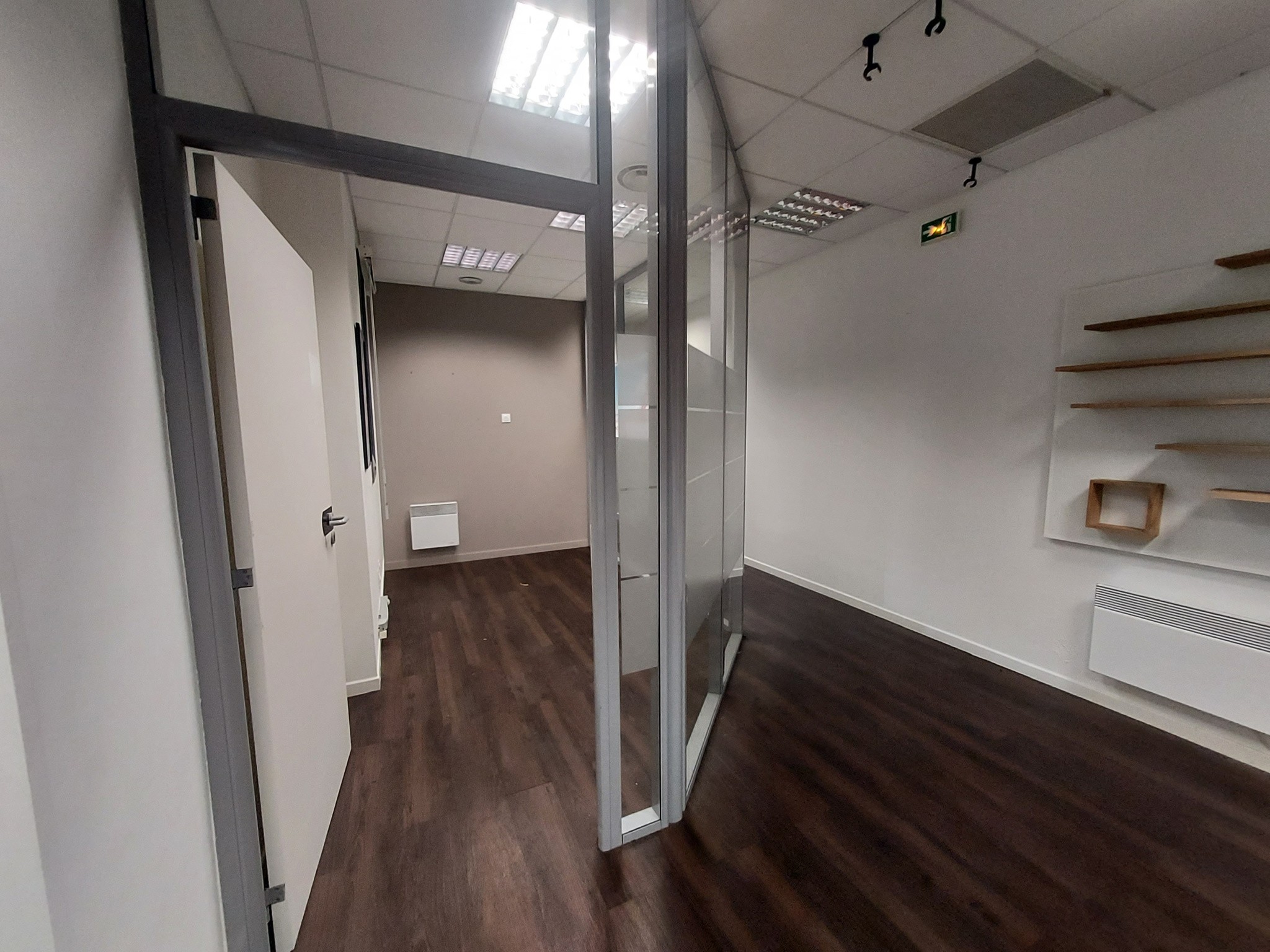 Local commercial — photo 6
