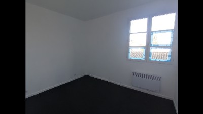 APPARTEMENT DUPLEX AU COEUR DE BOURGUEIL — photo 5