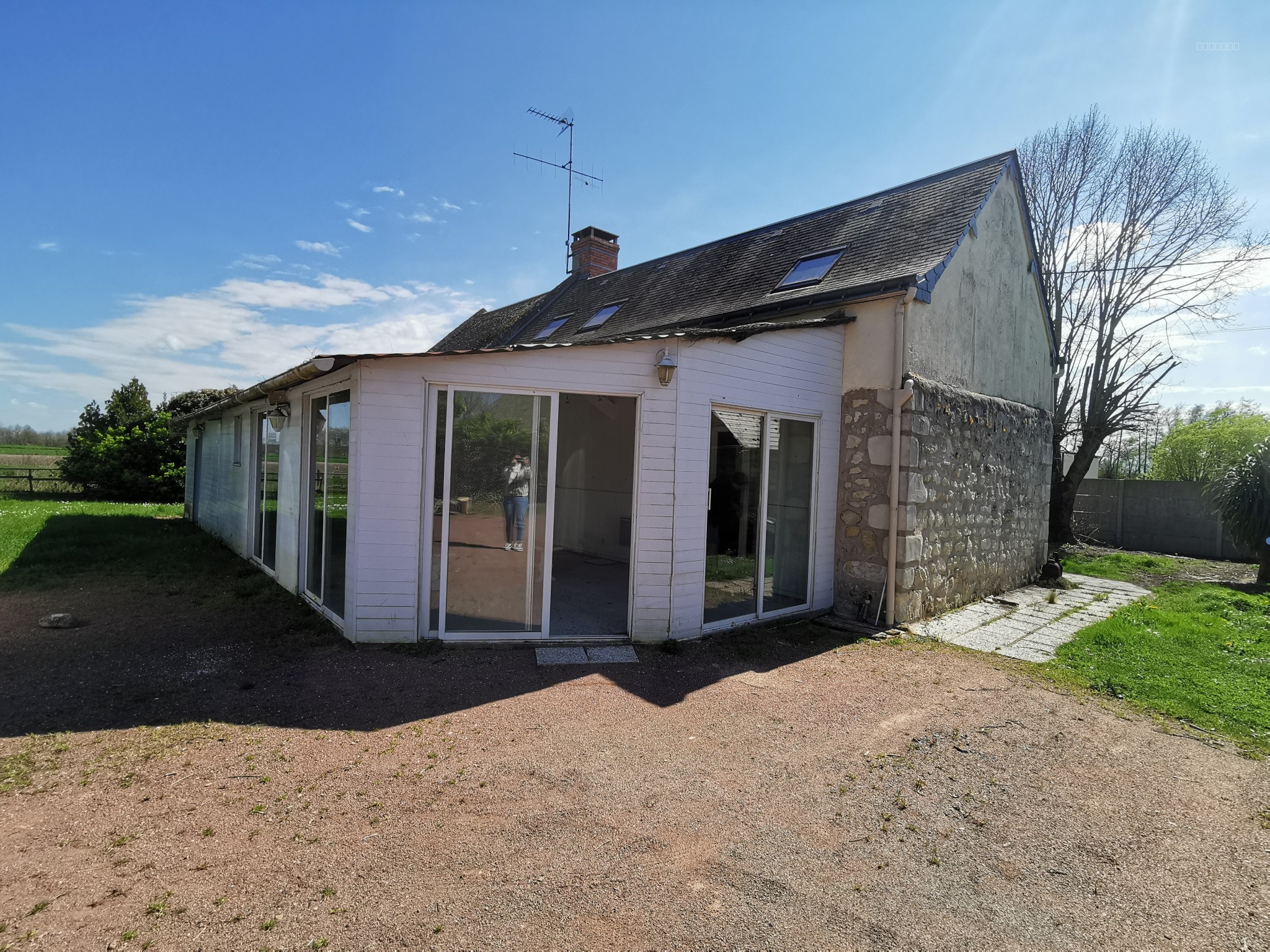 Agréable maison située dans un environnement calme, sans vis-à-vis, comprenant une belle véranda, une cuisine — photo 5