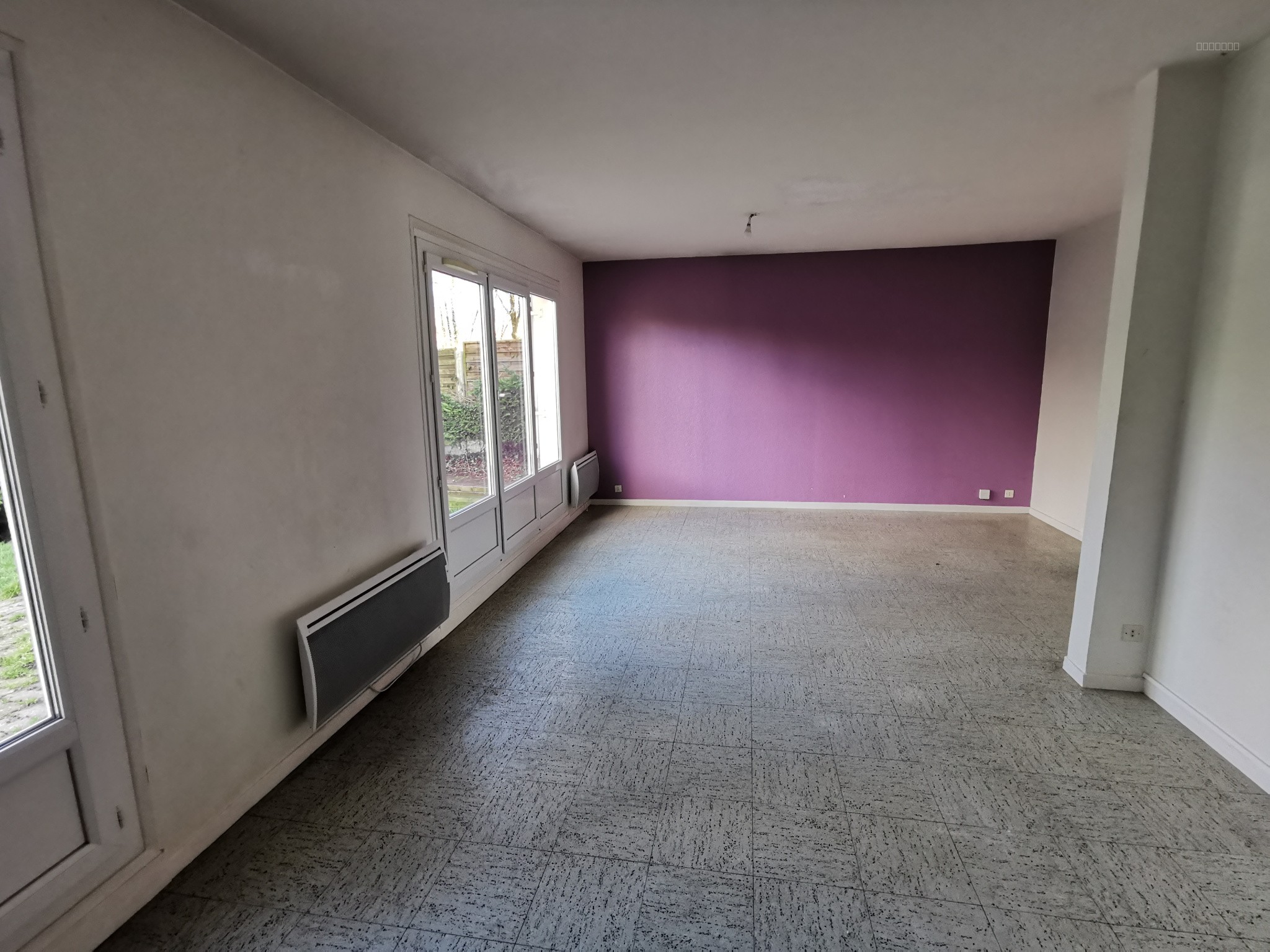 MAISON DE PLAIN-PIED SITUEE DANS UN HAMEAU A 10 MINUTES DE BOURGUEIL — photo 9