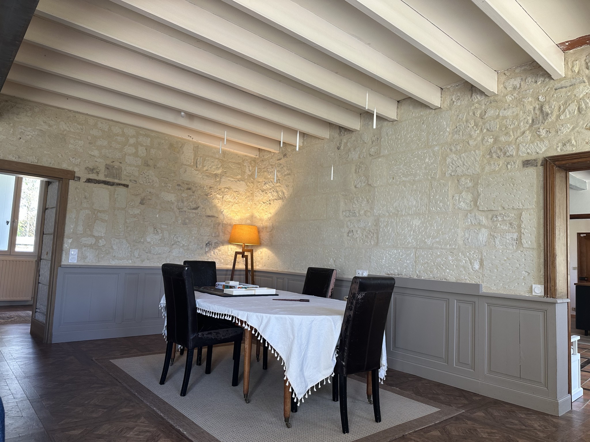 Charmante Maison Ancienne sur Parc Arboré de 4800 m2 à deux pas du centre d'AVOINE — photo 18