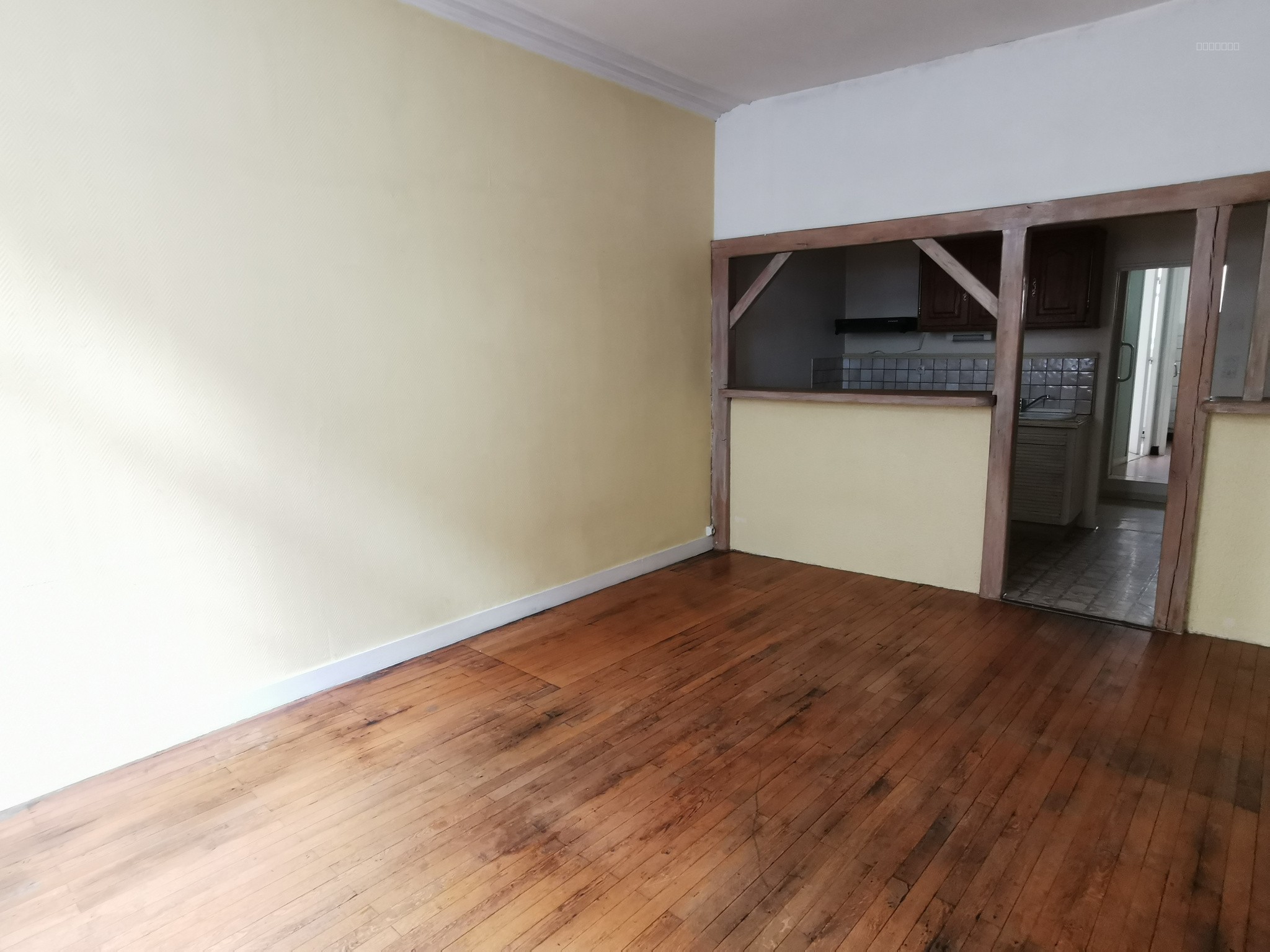 APPARTEMENT AU COEUR DE BOURGUEIL — photo 3