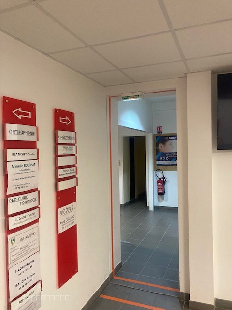 Opportunité d'investissement   Local professionnel avec 8 lots à vendre — photo 2