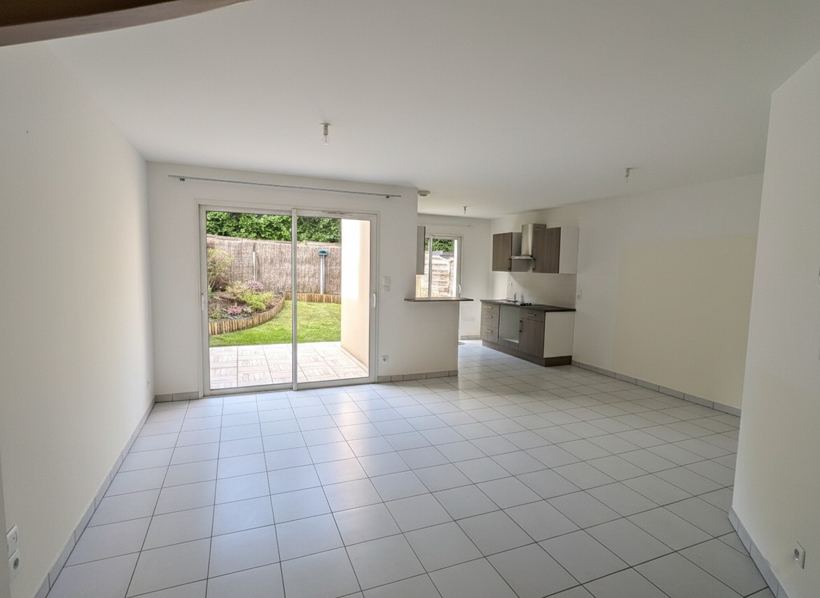 A VENDRE LE MANS - PAVILLON PMR 3 CHAMBRES GARAGE JARDIN — photo 2