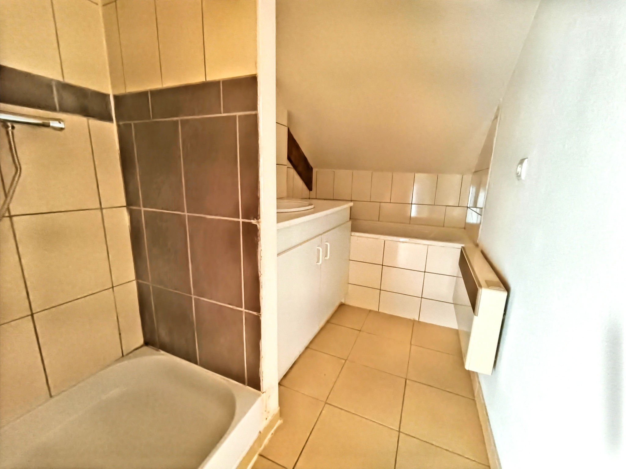 A vendre, quartier Chaprais à Besançon, appartement cosy au dernier étage avec 2 chambres — photo 7