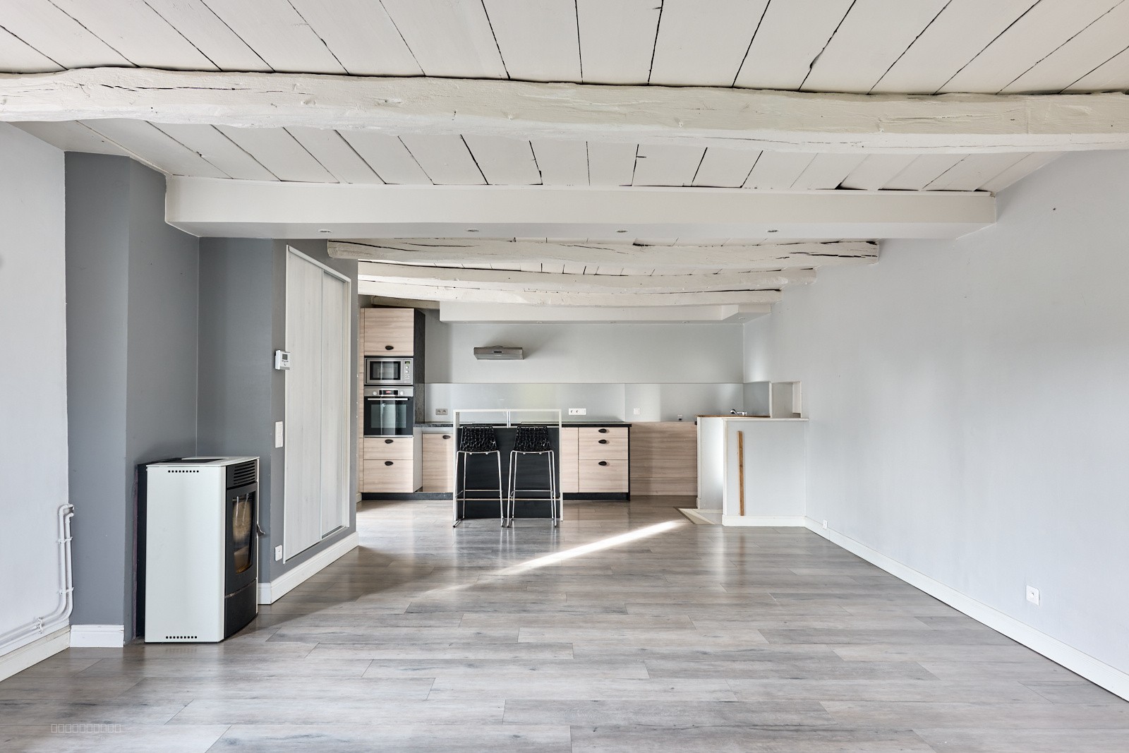 À vendre à Orchamps (39) : maison coup de cœur de 122 m2,  3 chambres, jardin, cave voûtée — photo 2