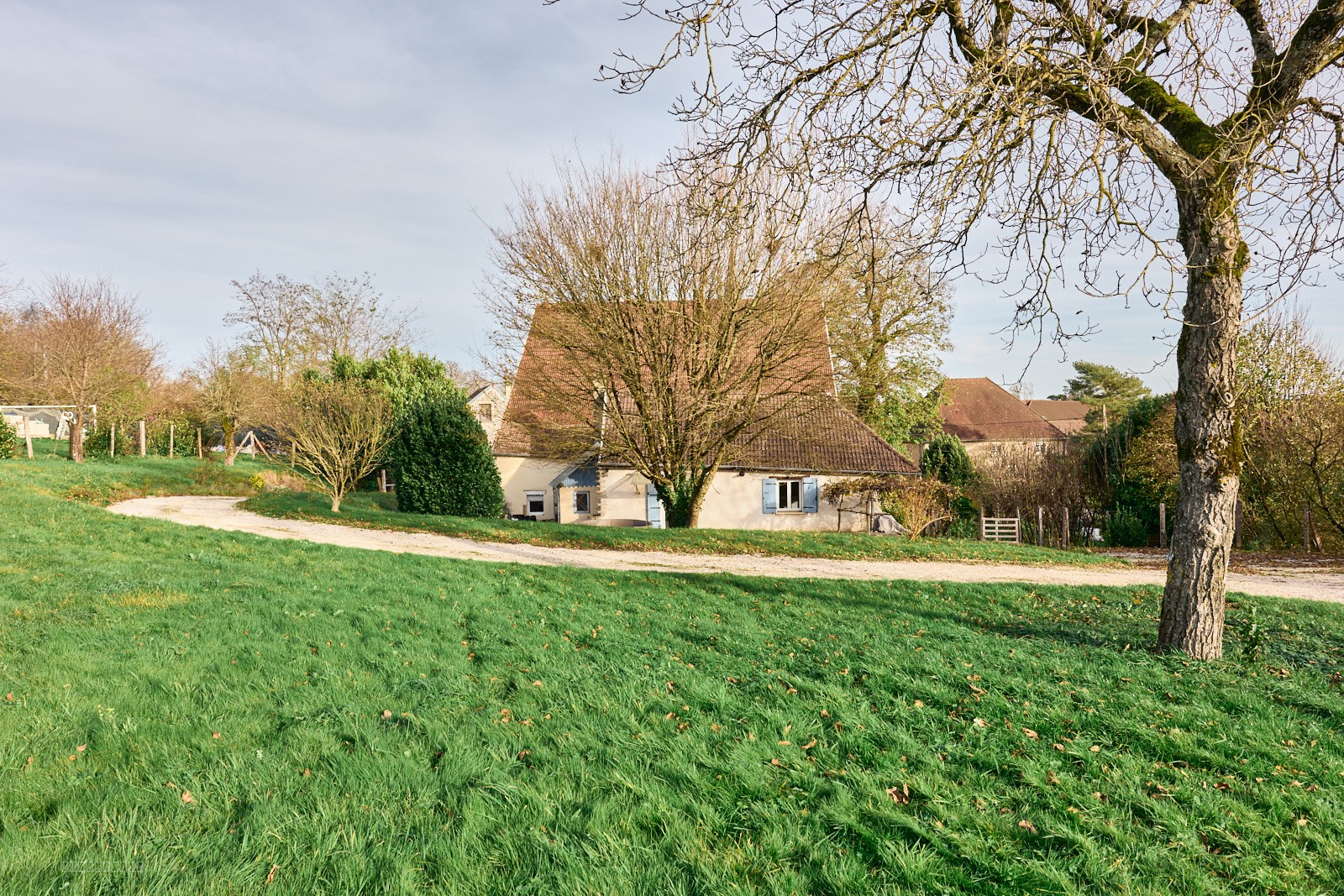 À vendre à Orchamps (39) : maison coup de cœur de 122 m2,  3 chambres, jardin, cave voûtée — photo 4