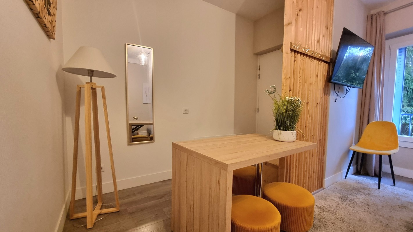 A Dole, appartement meublé T2 à louer de 33m2 — photo 3