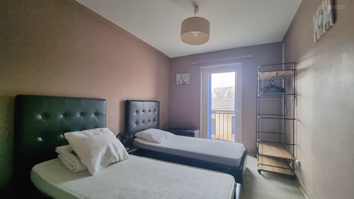 Superbe appartement meublé moderne T3 de 50m2 à Louer à Dole - Rue des Commards — photo 7