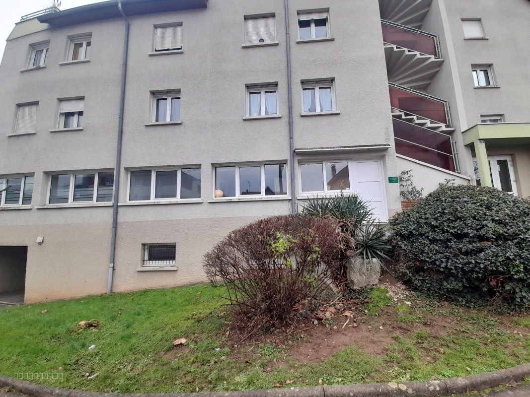A louer à Besançon quartier Montrapon, local Professionnel / Commercial   34 m2 — photo 6