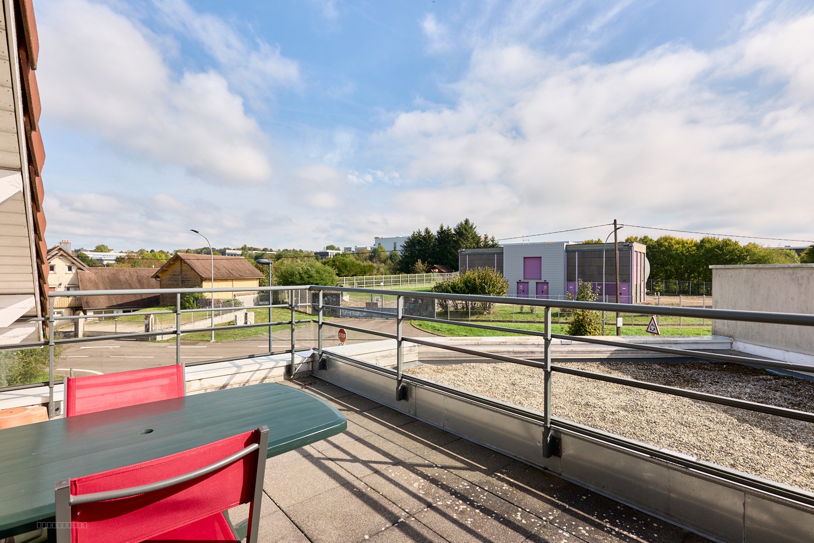 A VENDRE, à Besançon Les Ilots de Monboucons, T2 moderne avec terrasse et garage — photo 10