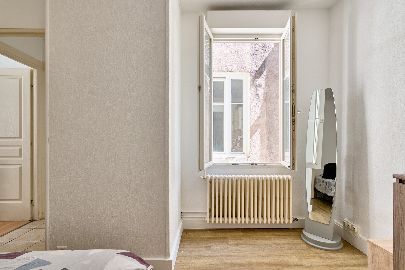 CENTRE VILLE DE BESANCON - RUE PROUDHON APPARTEMENT T3 — photo 4