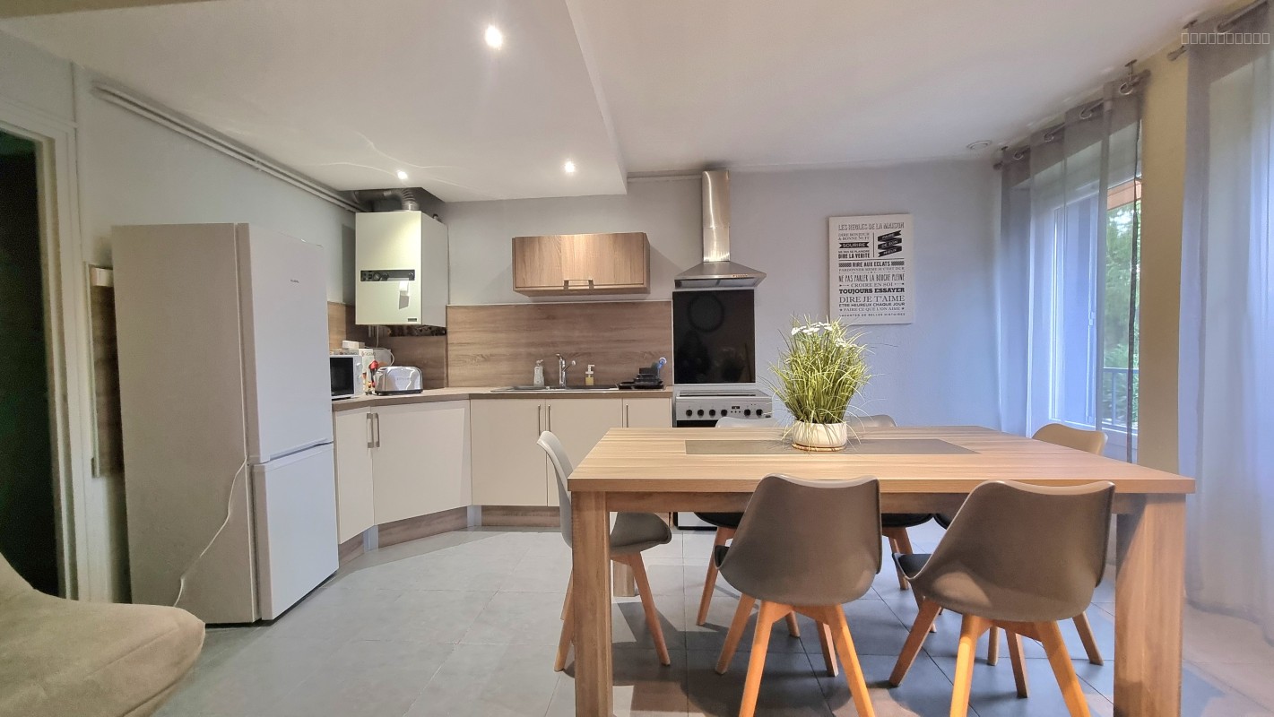Superbe appartement meublé moderne T3 de 50m2 à Louer à Dole - Rue des Commards — photo 3