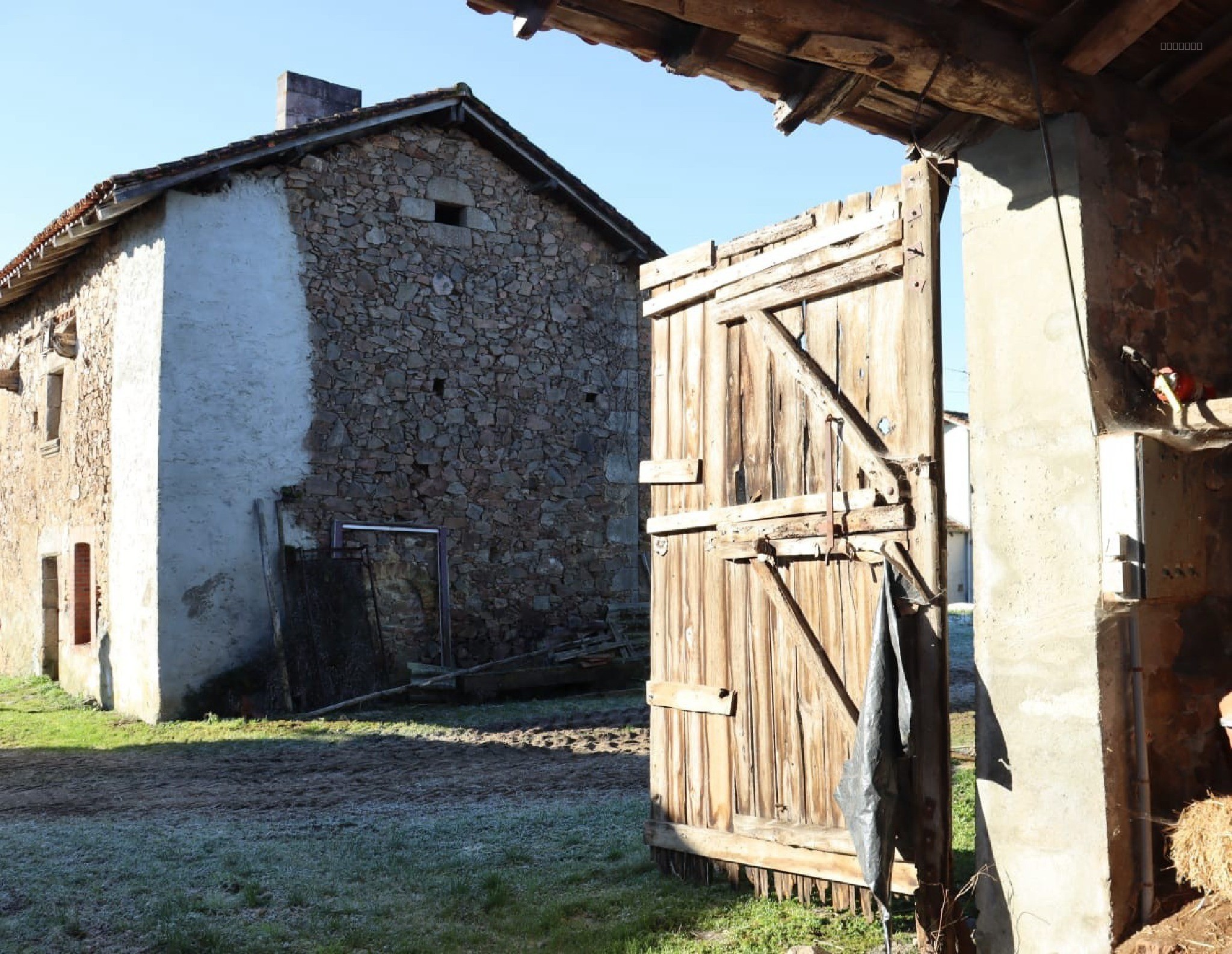 Exclusivité Grange avec une maison à Rochechouart — photo 5