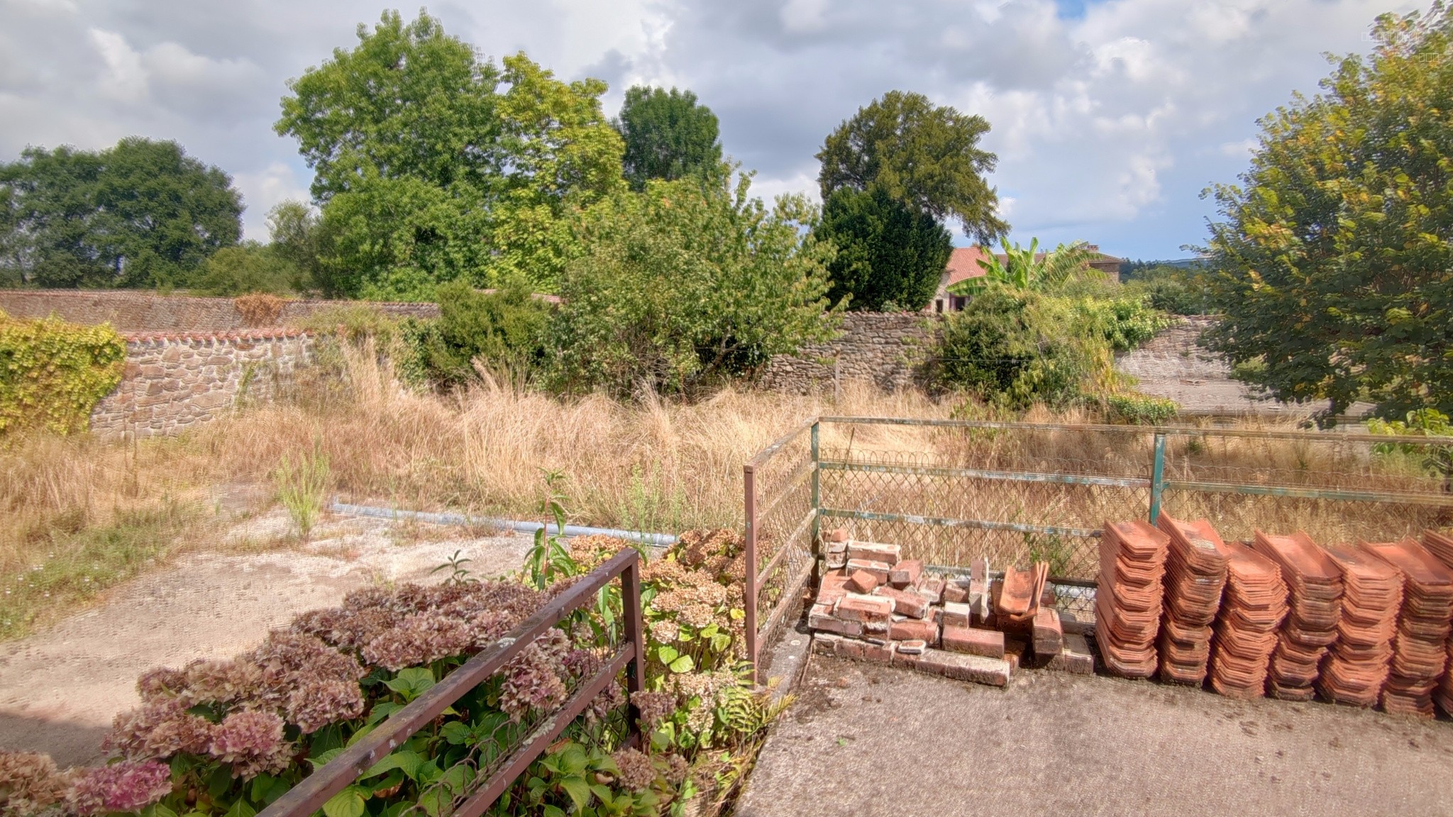 Propriété à rénover à Saint-Yrieix-sous-aixe — photo 13