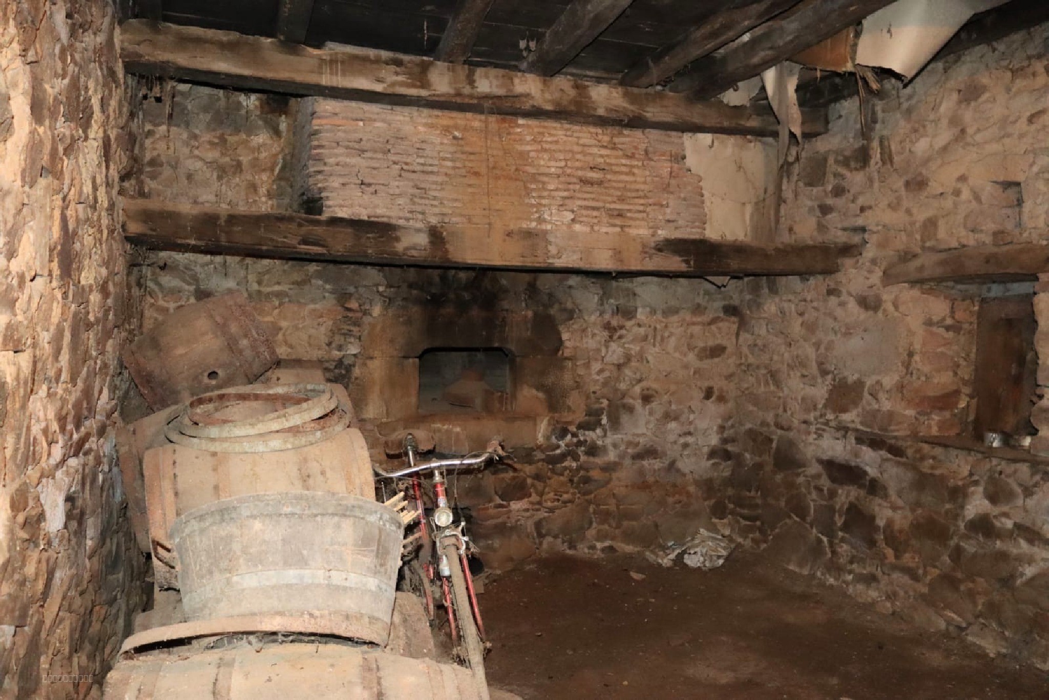Exclusivité Grange avec une maison à Rochechouart — photo 6