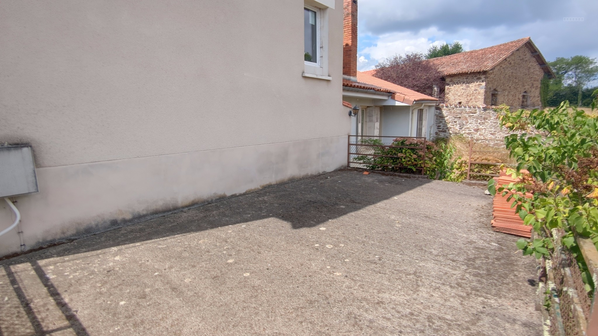 Propriété à rénover à Saint-Yrieix-sous-aixe — photo 11