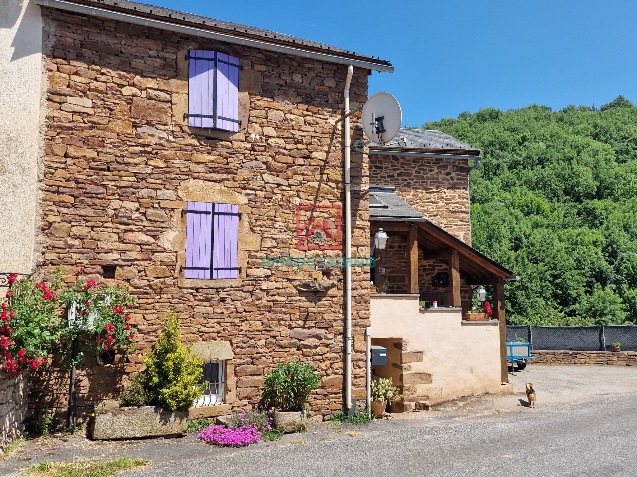 Ensemble immobilier à vendre (maison, dépendances, terrains) — photo 2