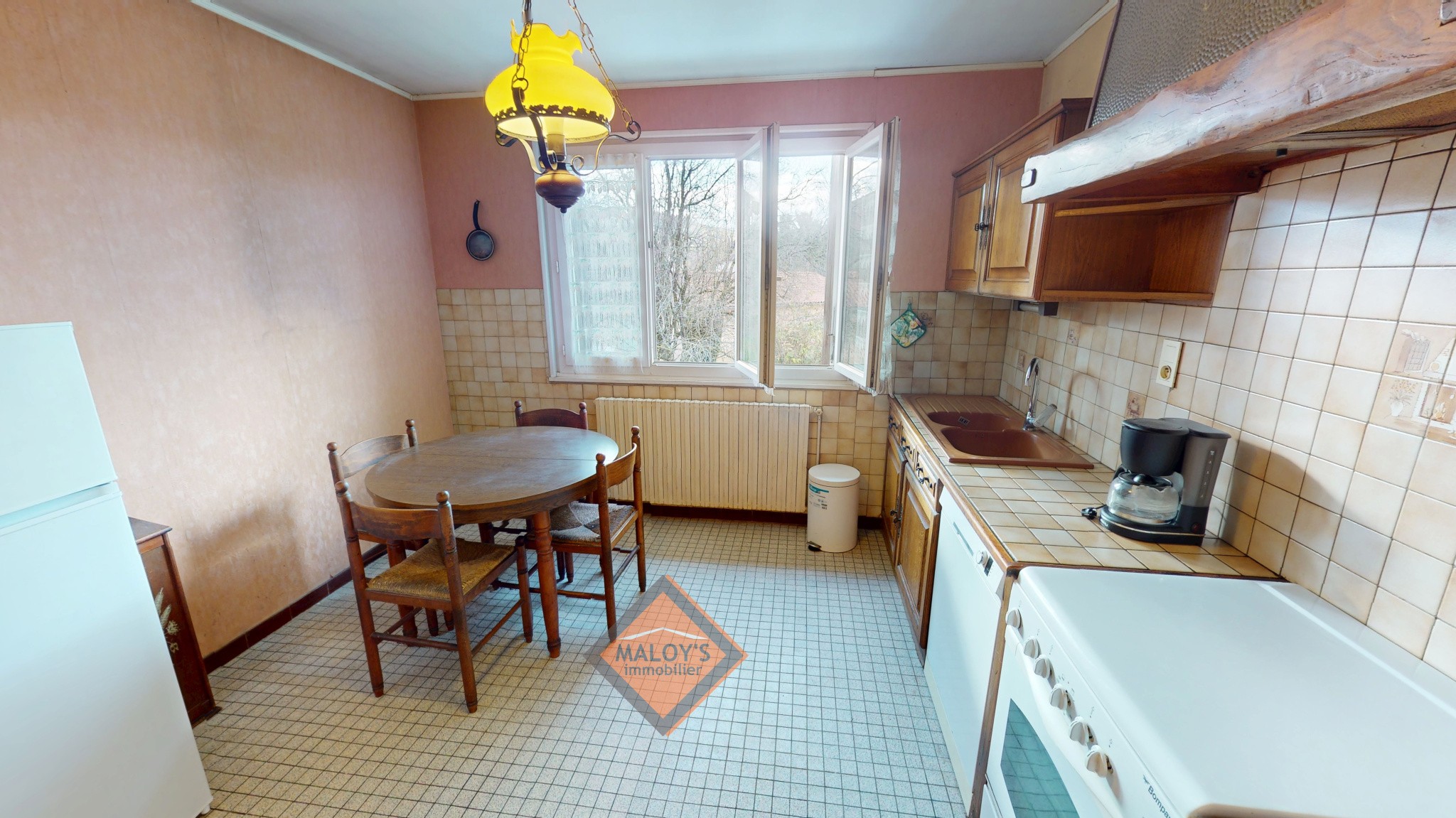 Villa 3 chambres - terrain plat 1520 m2 à Chatillon d’Azergues - calme, accès commerces à pied, à rafraîchir — photo 8