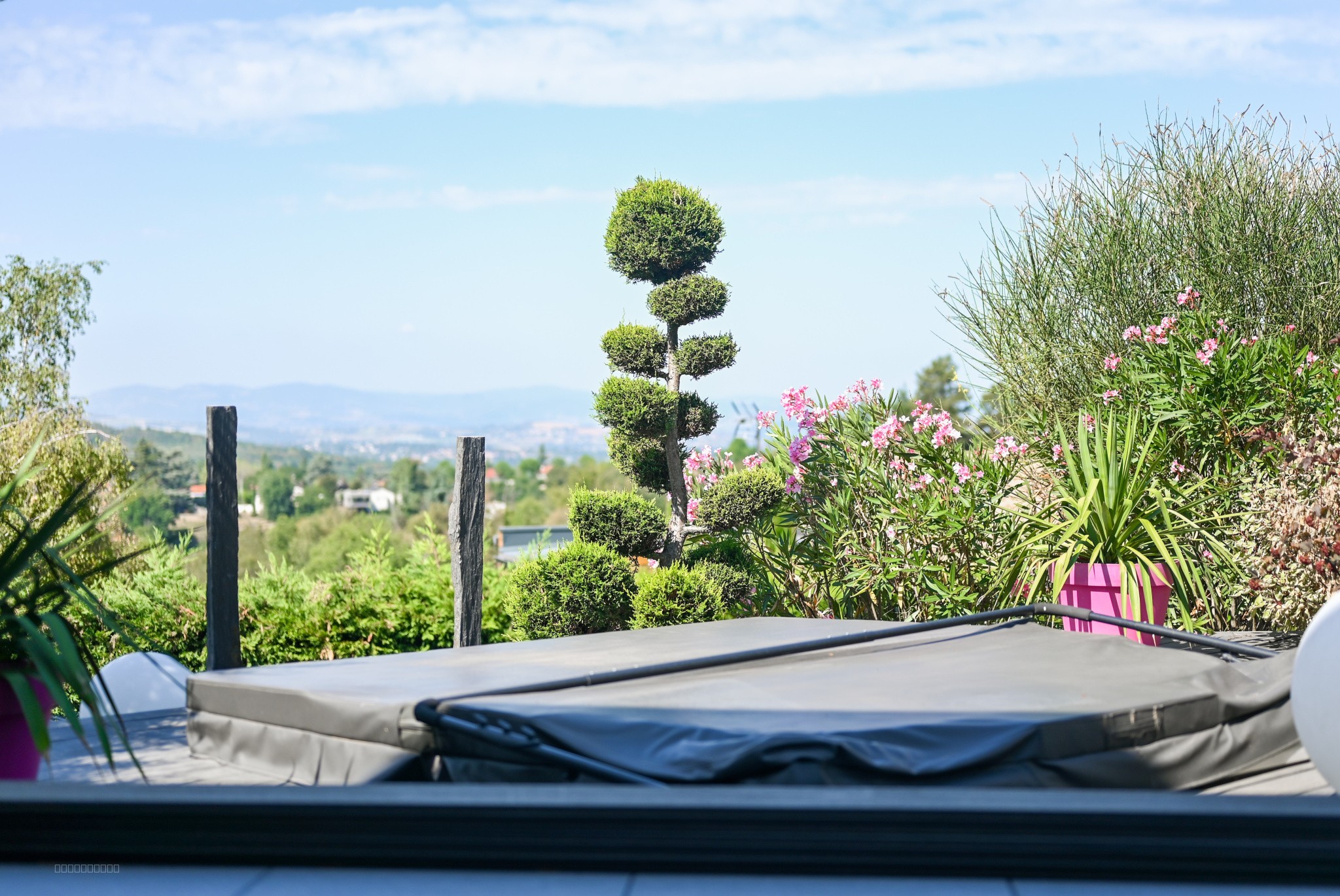 Villa d'exception à 10min de St-Cyr-au-Mont-d'Or- Corps de ferme rénové en une villa moderne avec piscine et vue panoramique — photo 10