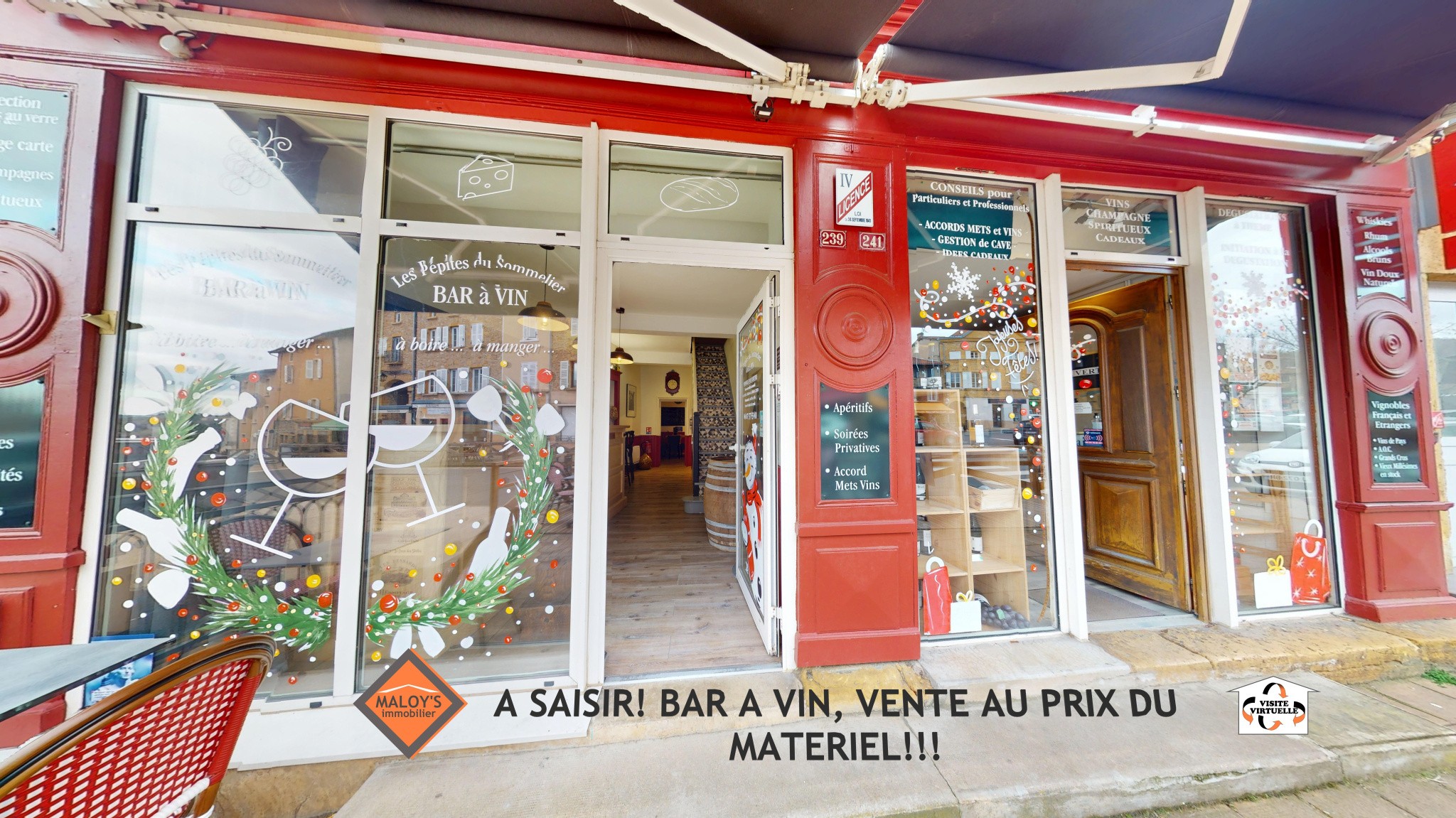 Bar à vins au centre du Bois d’Oingt, village touristique — photo 2