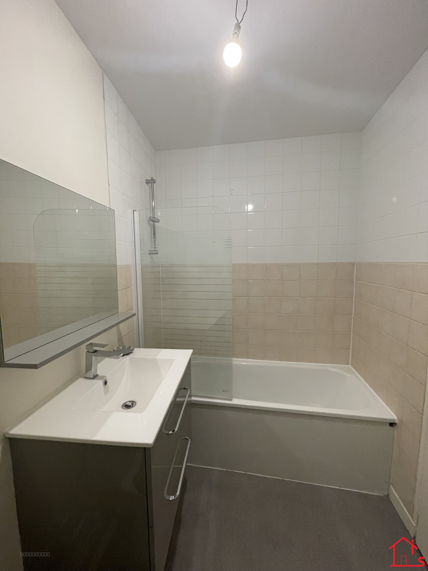 Studio Meublé - MALZEVILLE — photo 4
