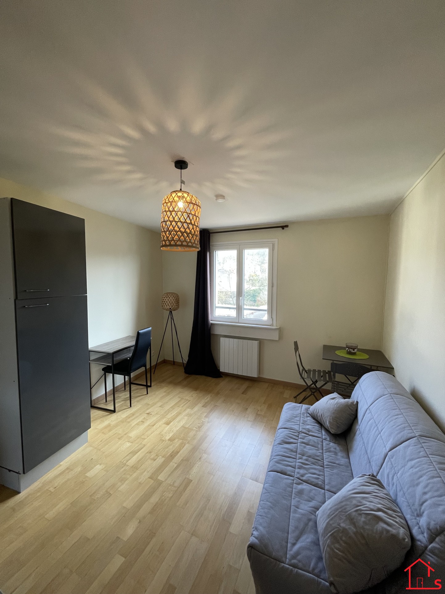 Studio Meublé - MALZEVILLE — photo 2