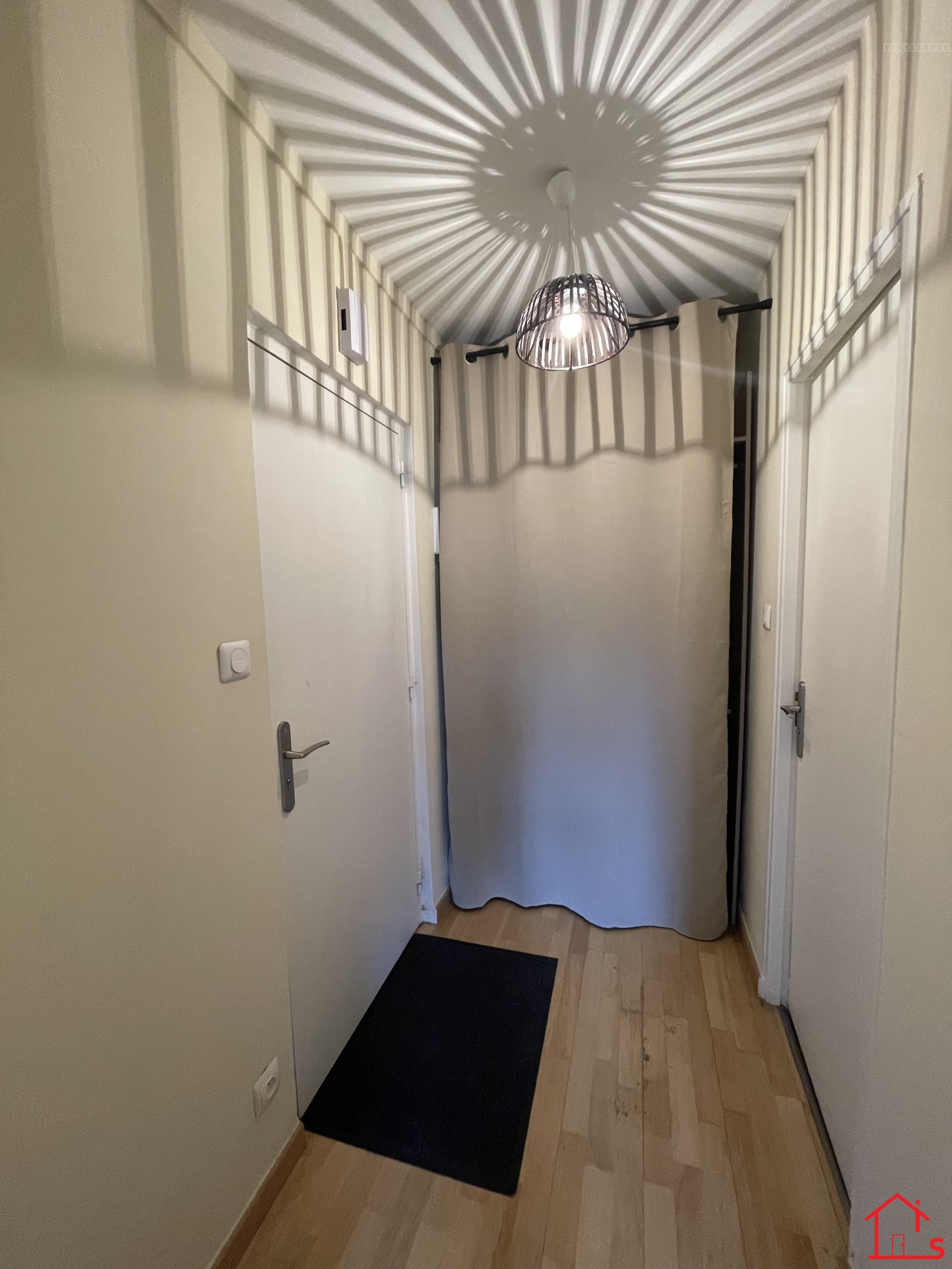 Studio Meublé - MALZEVILLE — photo 5