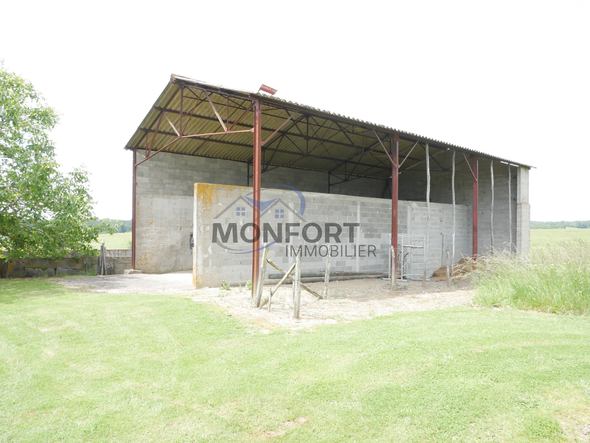 Propriété composée de plusieurs maisons — photo 20