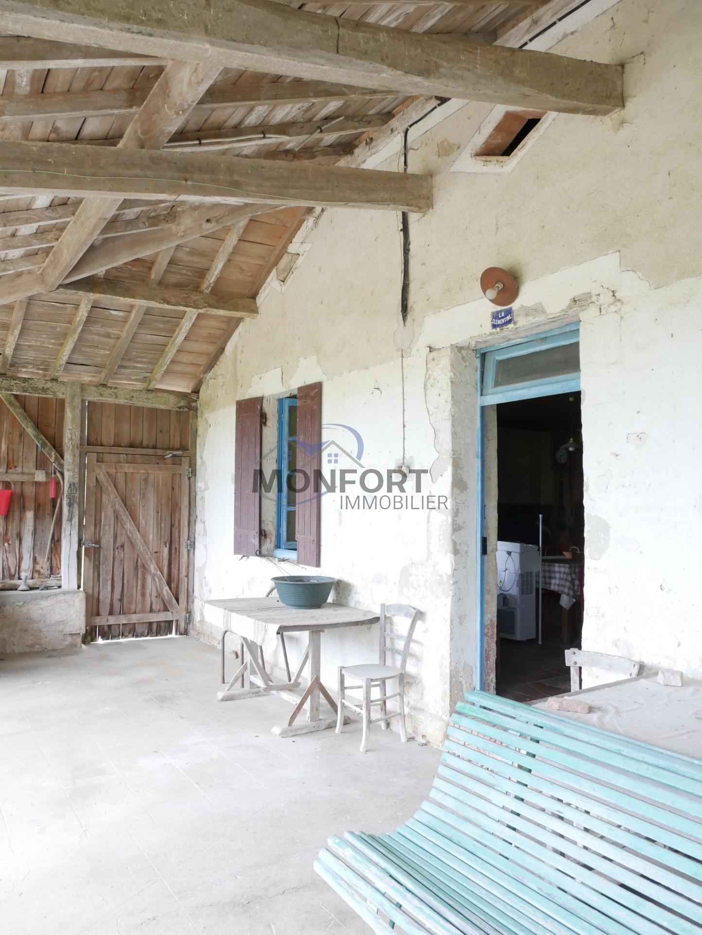 Propriété composée de plusieurs maisons — photo 12