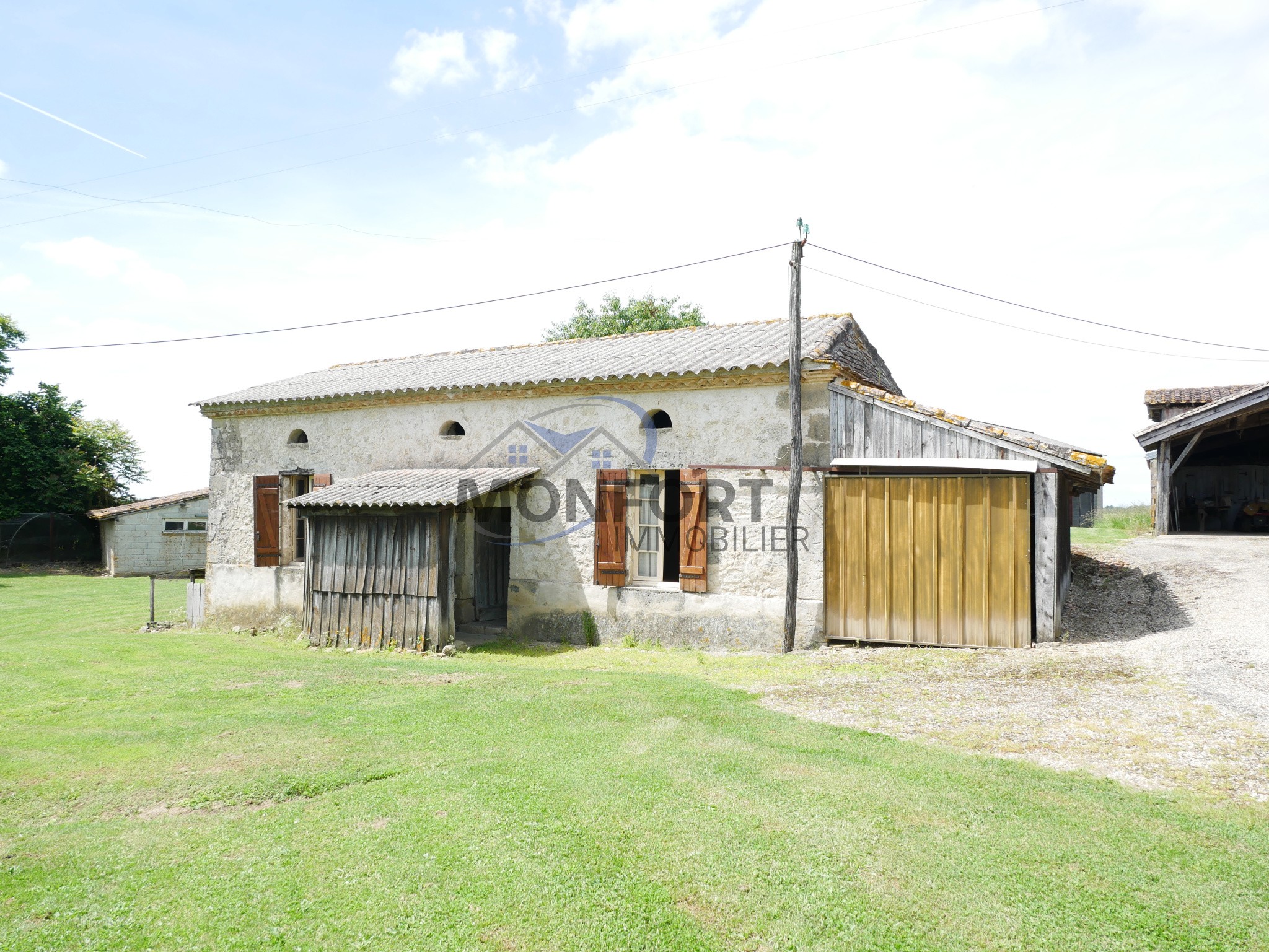 Propriété composée de plusieurs maisons — photo 16