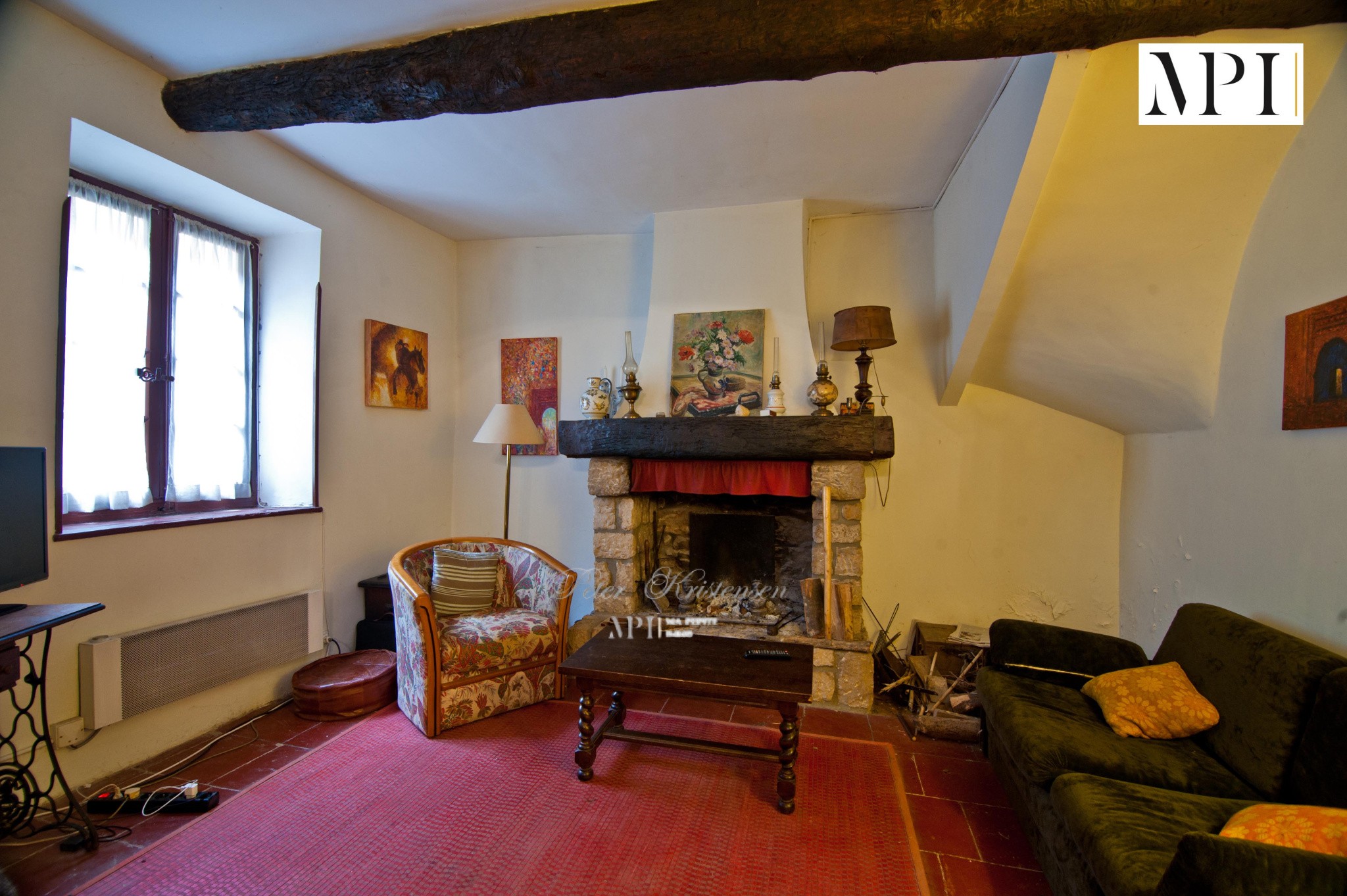 À Félines-Minervois, maison de village T7, 193 m2, 5CH, 2 SDB avec jardin et terrasse tropezienne — photo 5