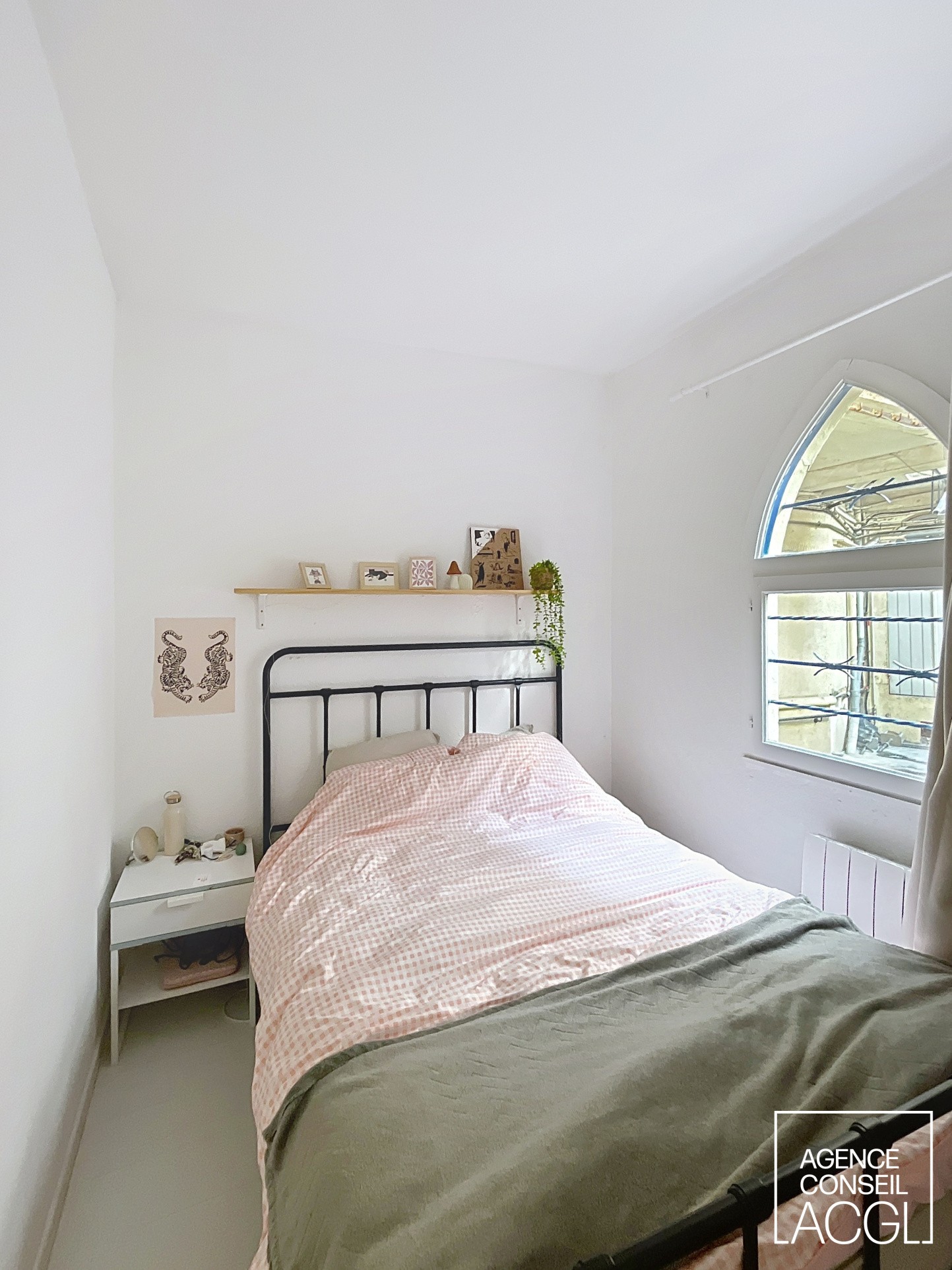 Adresse d'exception T2 avec cour — photo 3
