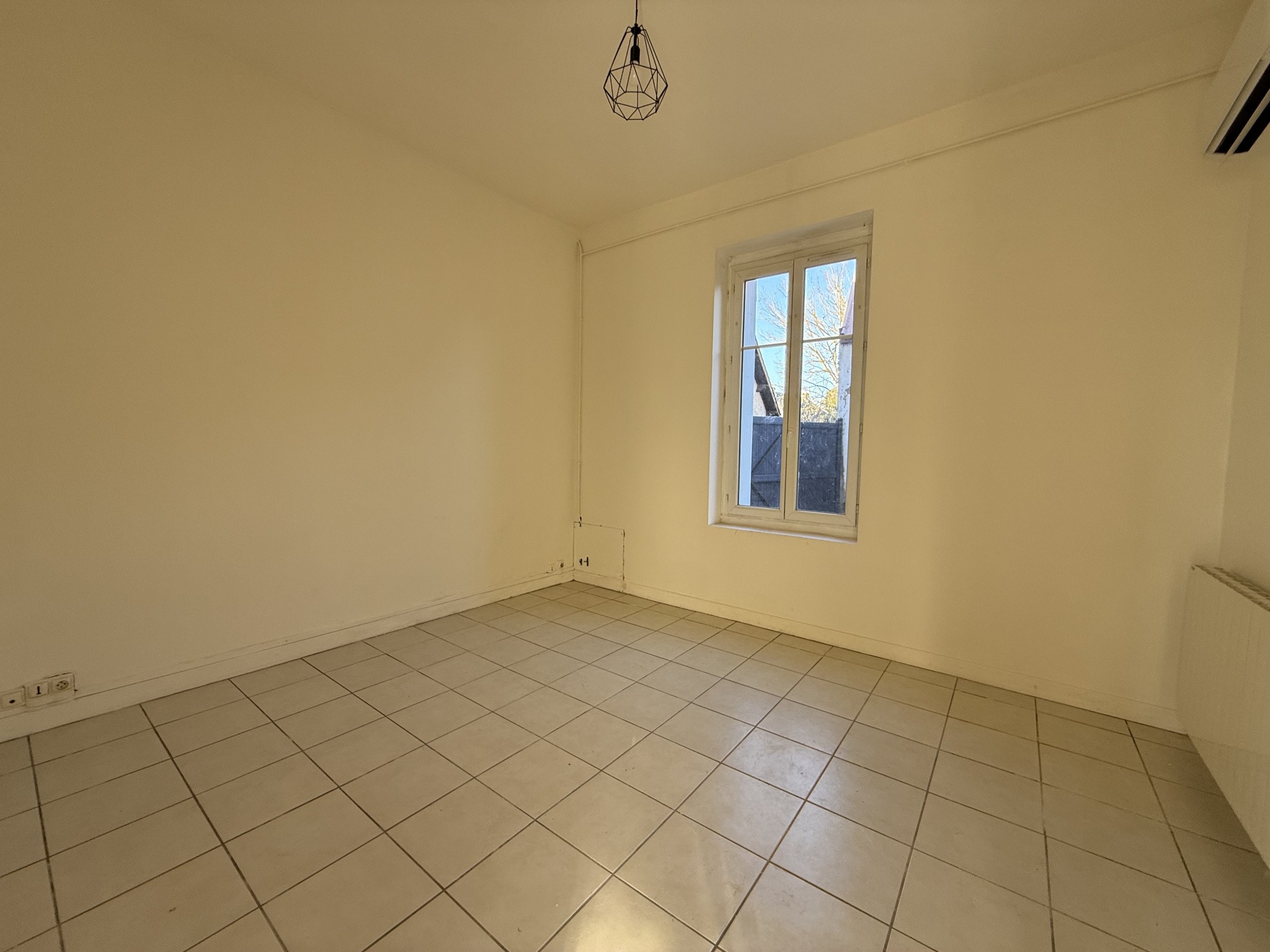 APPARTEMENT CENTRE-VILLE SALBRIS — photo 3