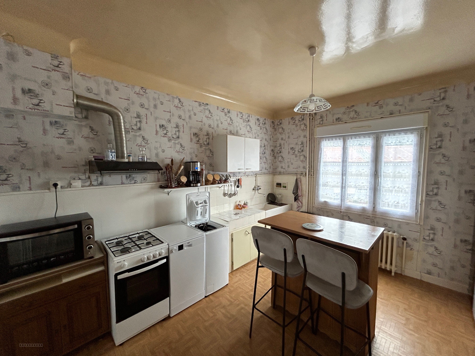 Immeuble à Montaignac-sur-Doustre en Corrèze — photo 14