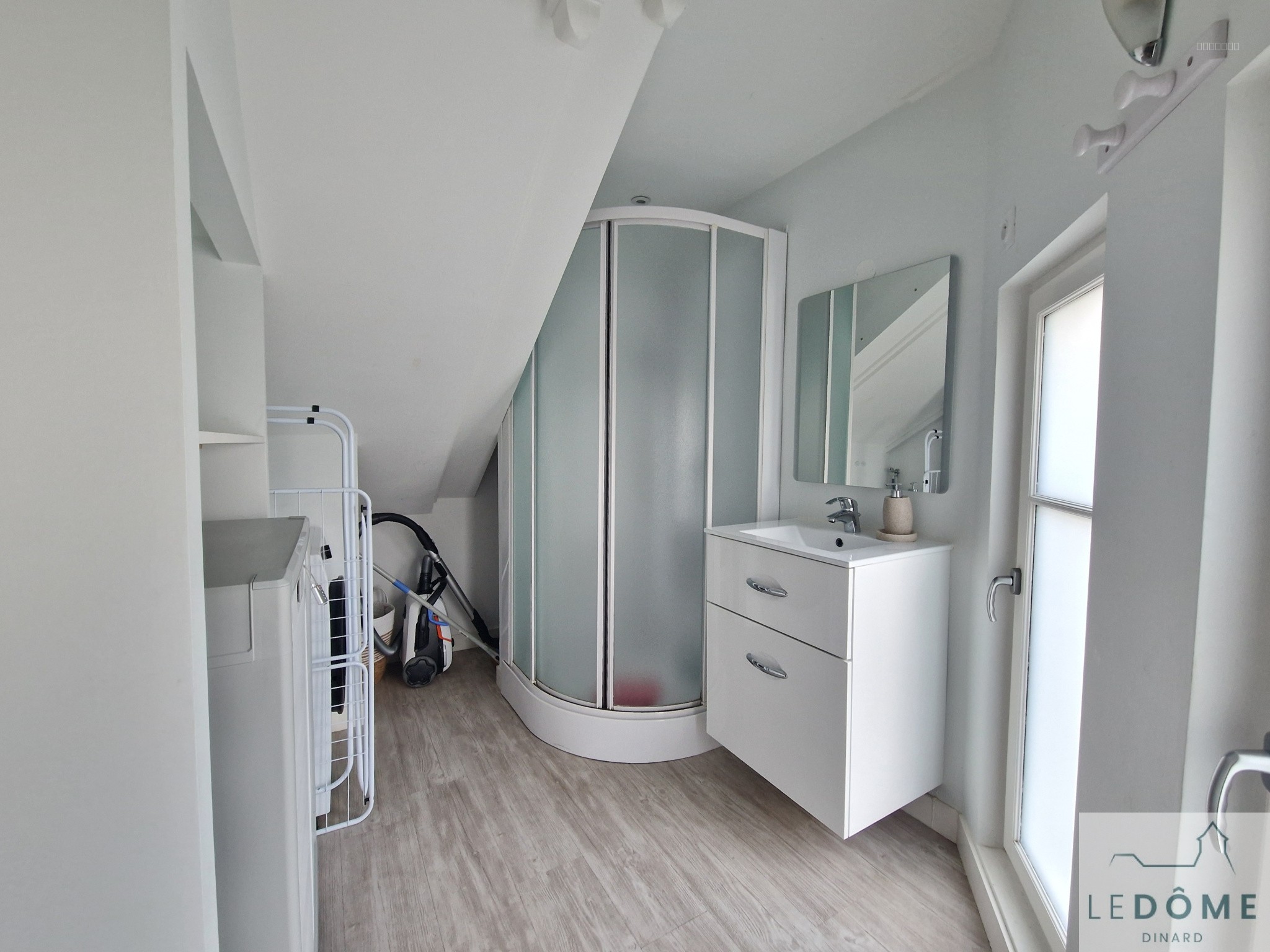 appartement à vendre en bord de mer appartement T2 proche plage et centre bourg Saint-Énogat Dinard — photo 7