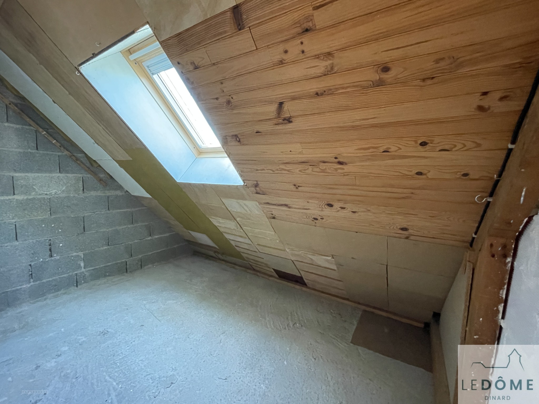 Dinard Maison avec jardin proche plage et commerces à rénover en vente à Dinard — photo 12